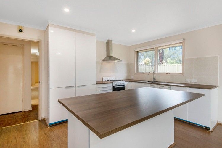 1 Grosvenor Place, Wantirna South, VIC 3152