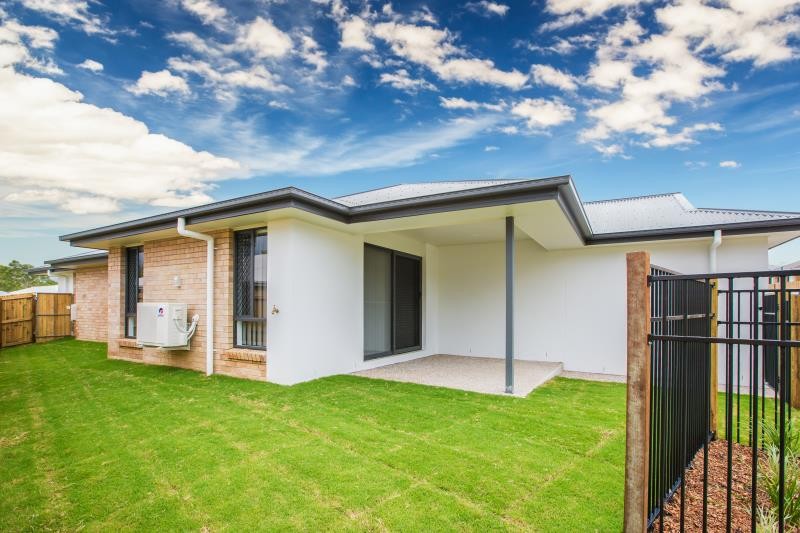 8 Moonstone Street, Pimpama, QLD 4209