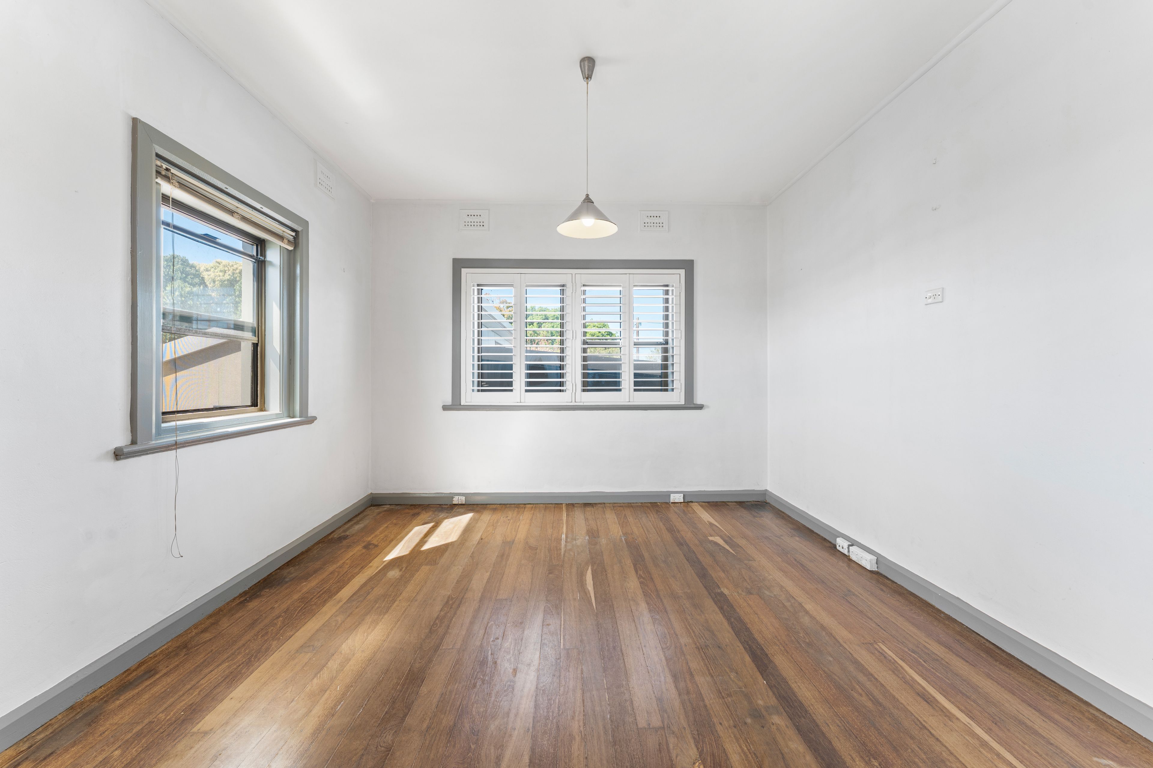 176 Parkes Street — photo 6 of 13