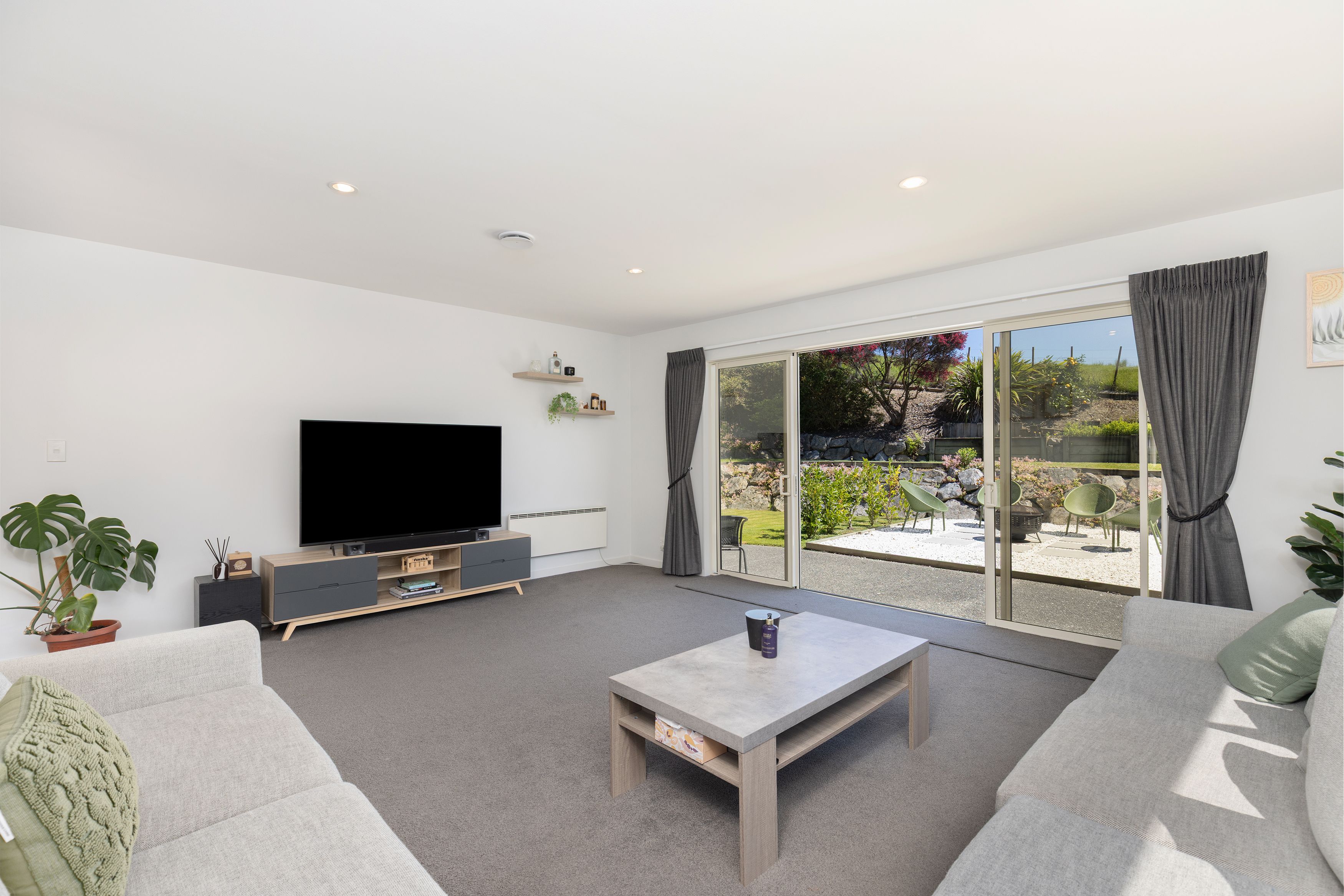 9 Burnside Terrace, Atawhai, Nelson City 7010 - House for Sale - Ray ...