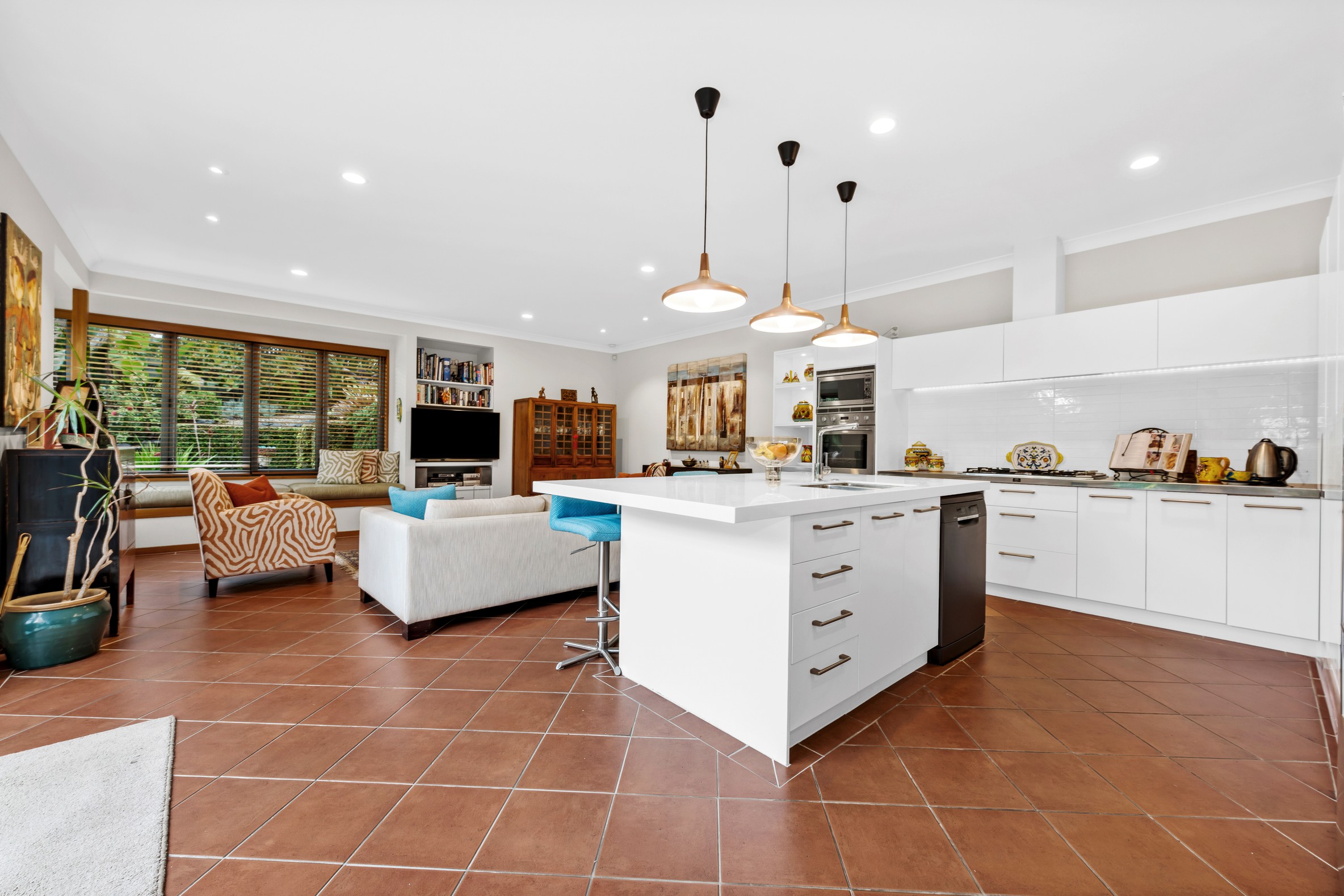 34 Morrow Avenue, Bucklands Beach, Manukau City 2012 - Sold House - Ray ...