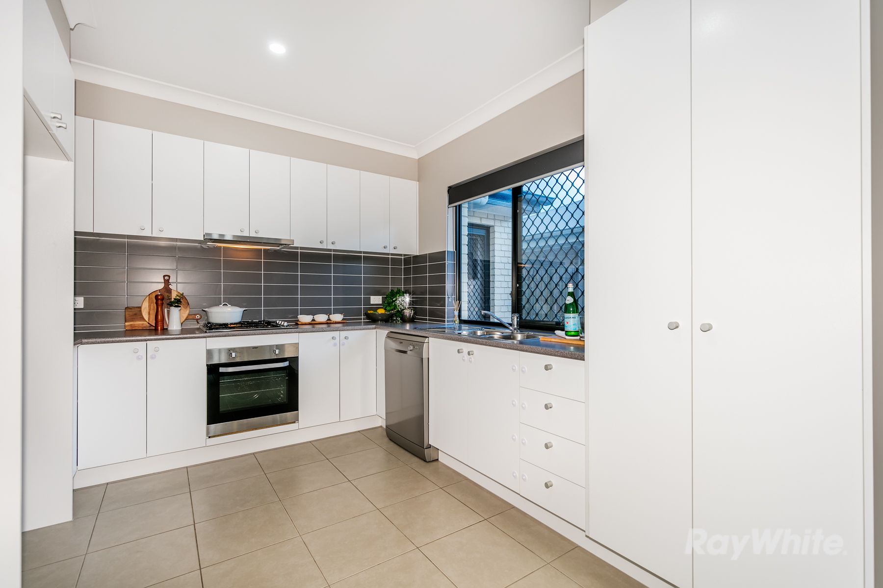30 Coralina Crescent, Logan Reserve, QLD 4133
