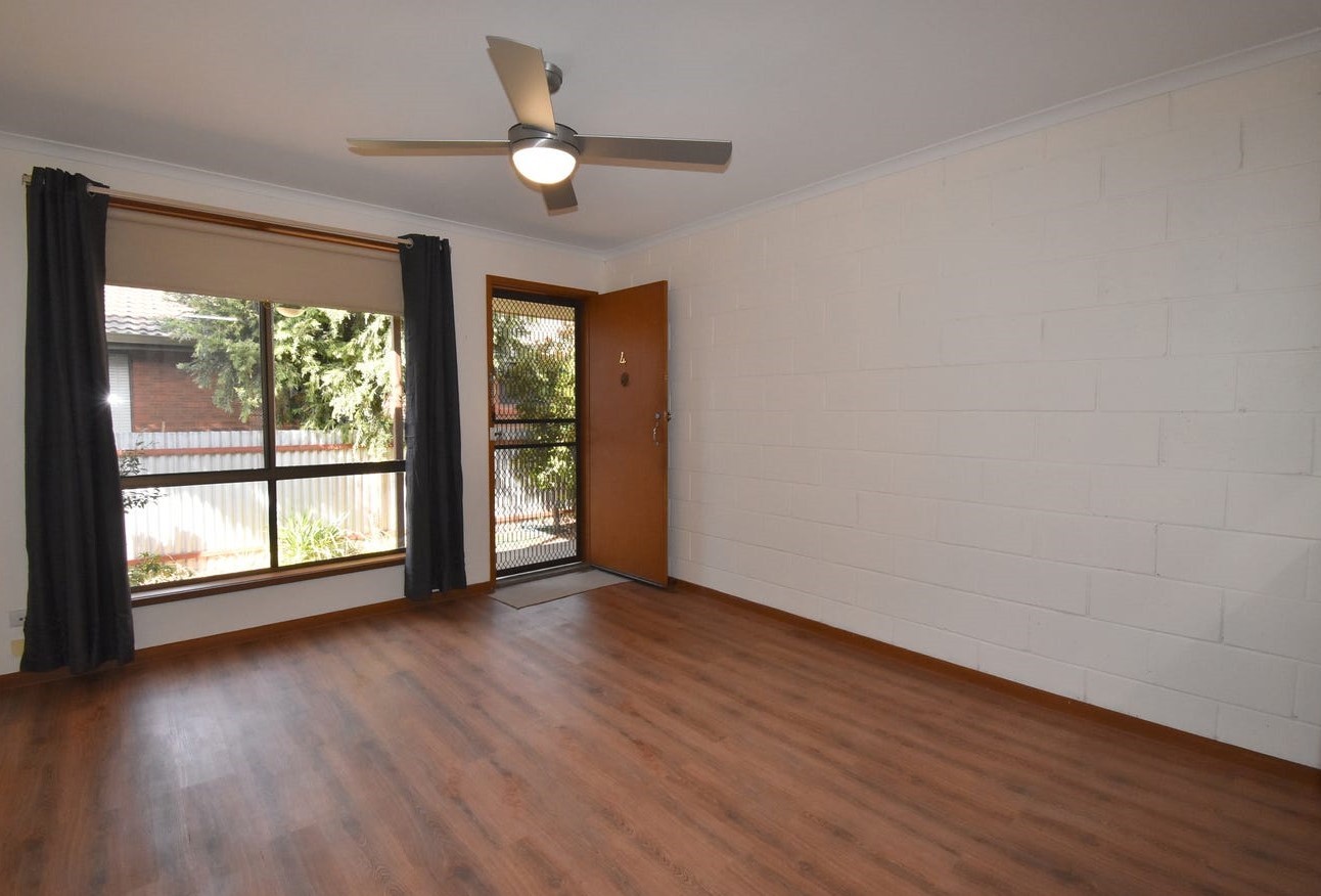 4/612 Hague Street, Lavington, NSW 2641