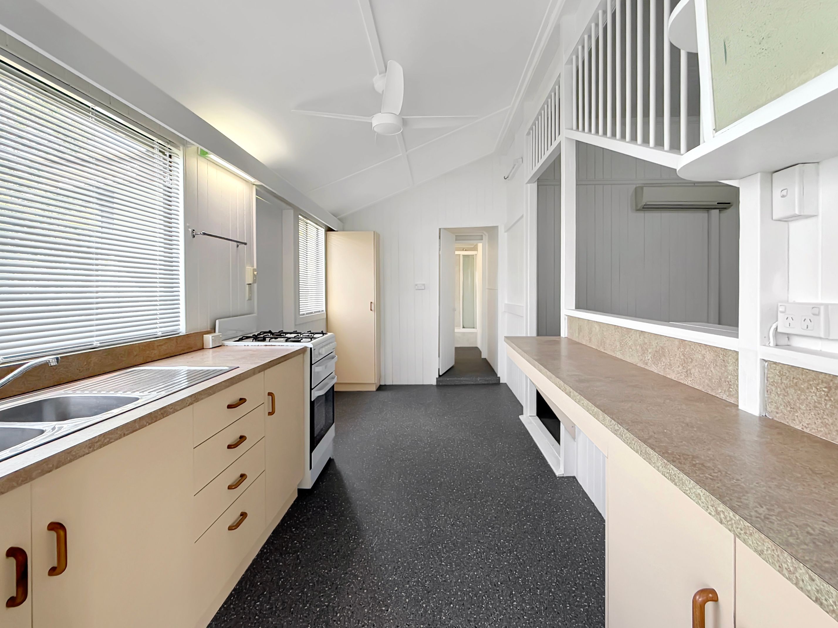 2/16 Frank Street, Maryborough, QLD 4650