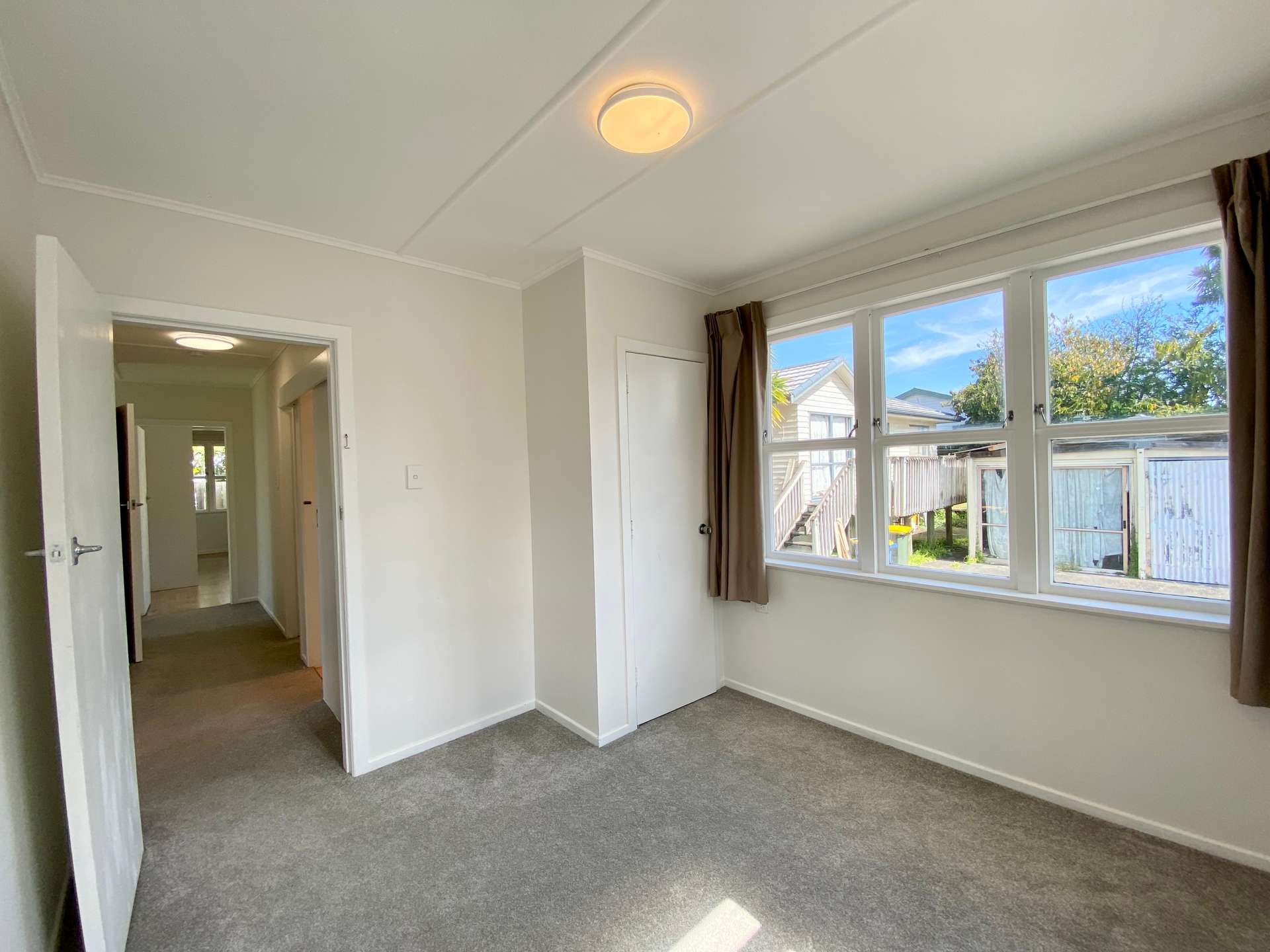 2 Aronui Terrace photo 9