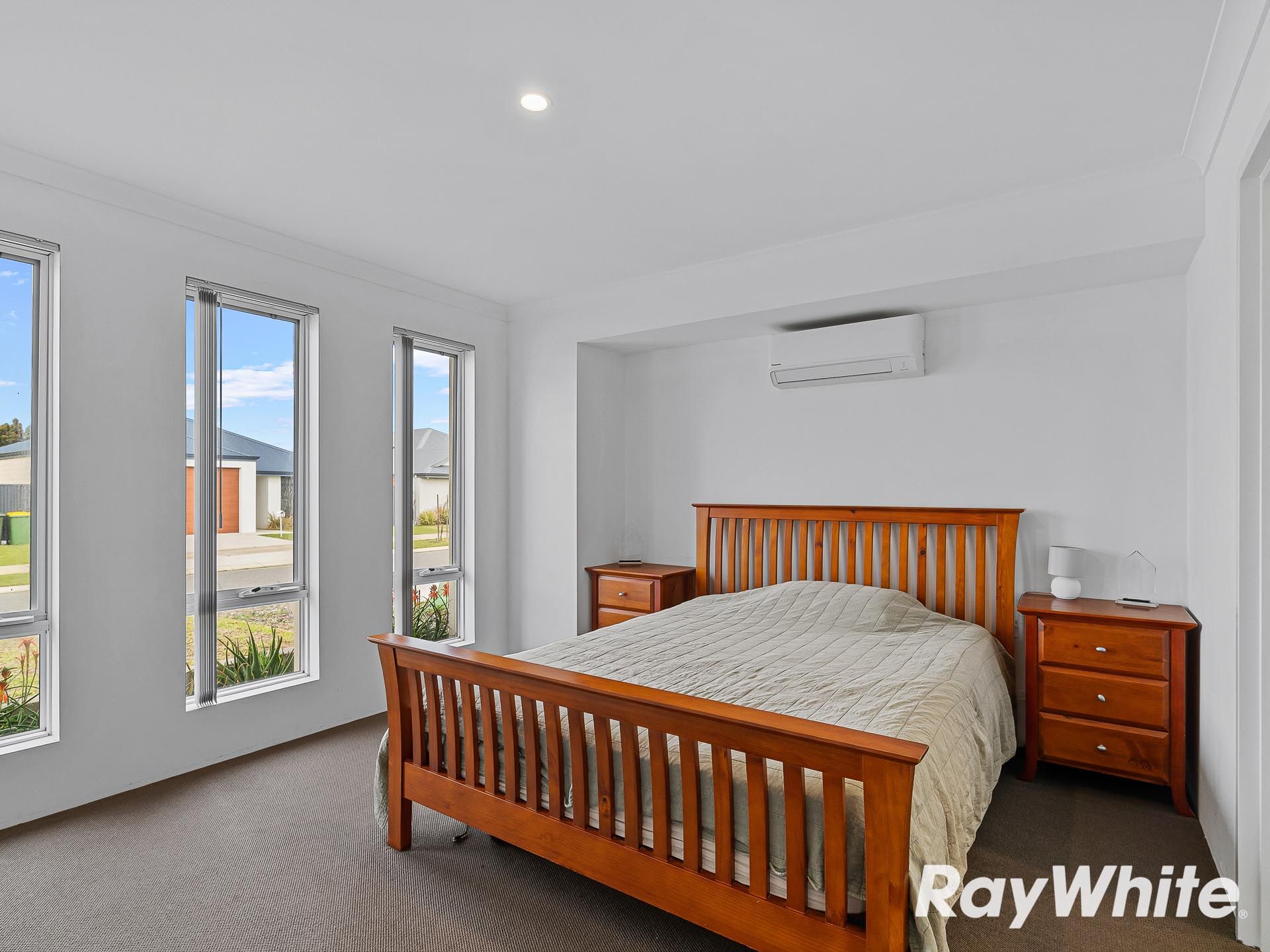 10 Pennina Grove — photo 7 of 17