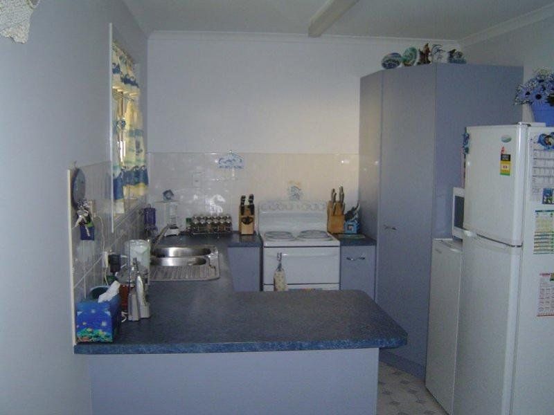 206 Pulgul Street, Urangan, QLD 4655