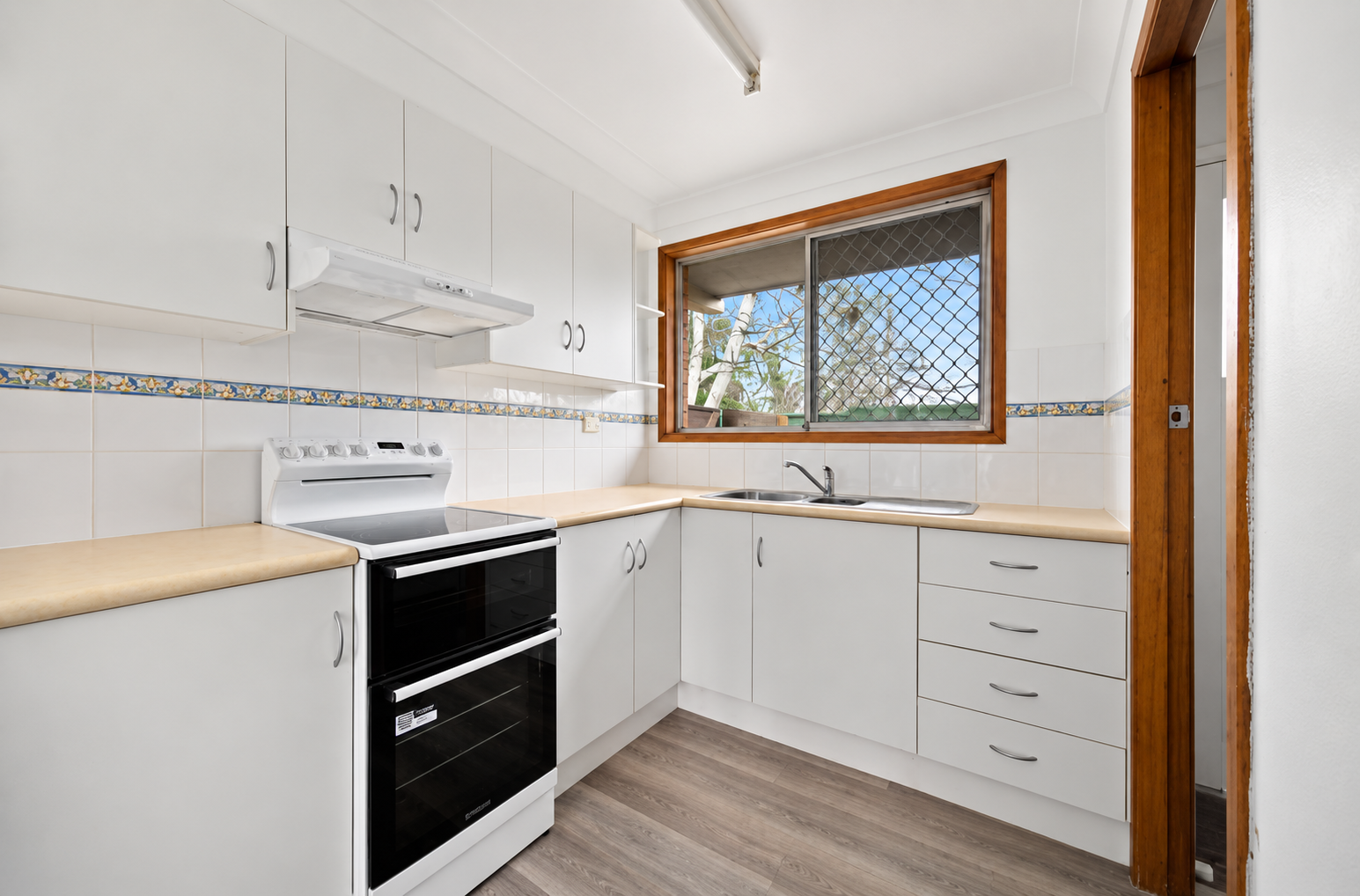2/12 Dawson Avenue — photo from Ray White Armidale