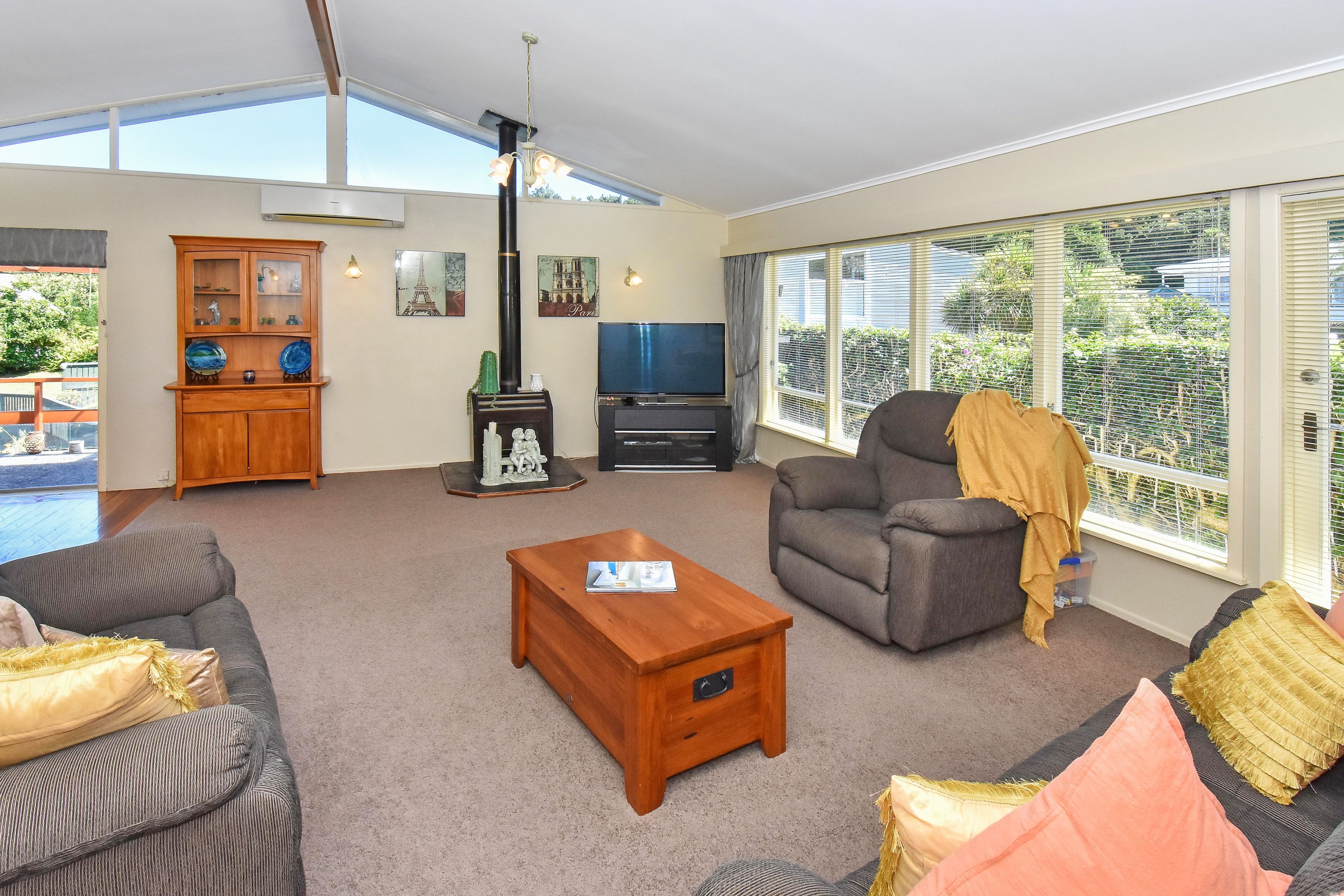 12 Scenic Drive, Hill Park, Manukau City