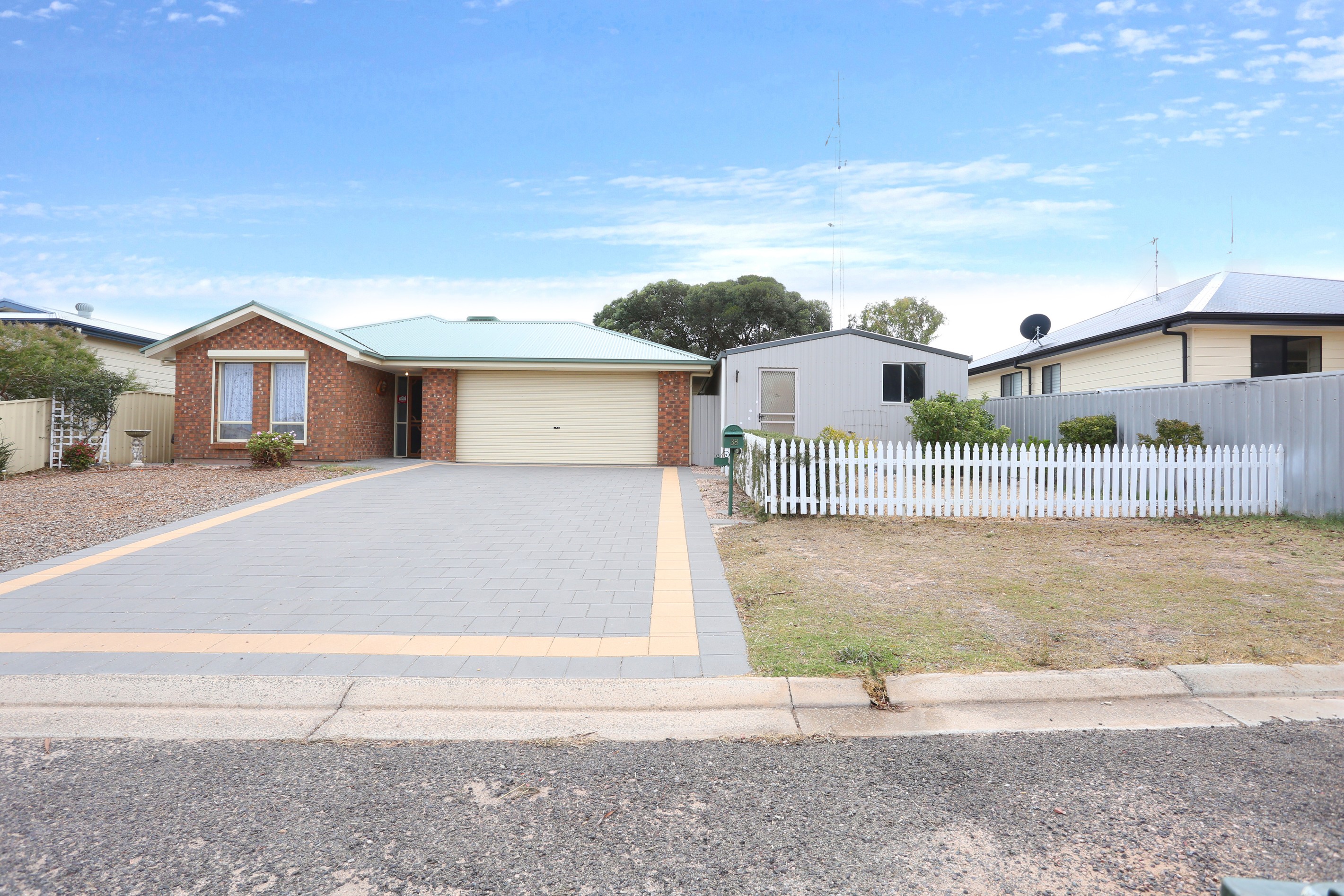 38 Westside Avenue, Moonta Bay, SA 5558