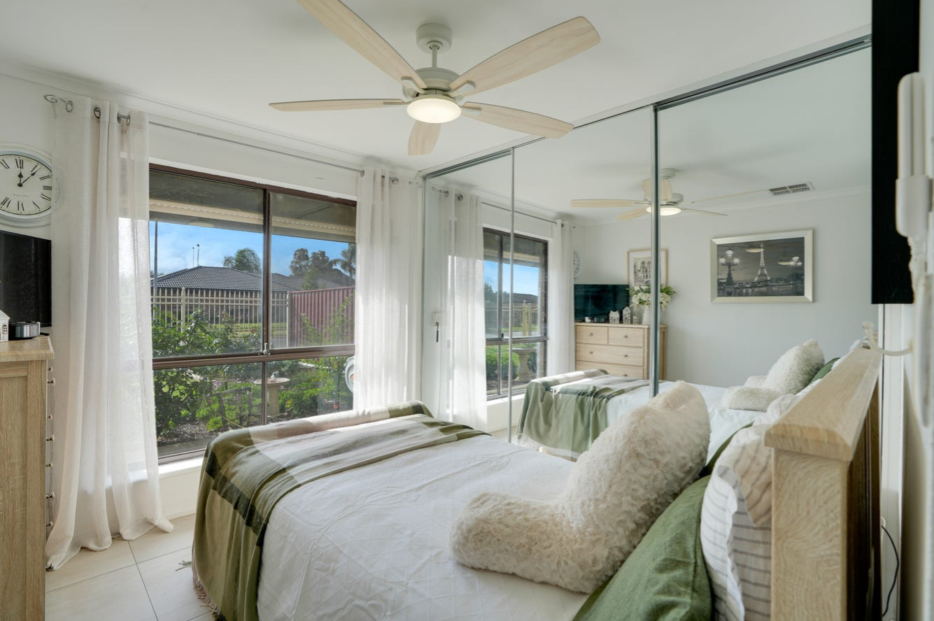 10 Bermudez Crescent — photo 10 of 15
