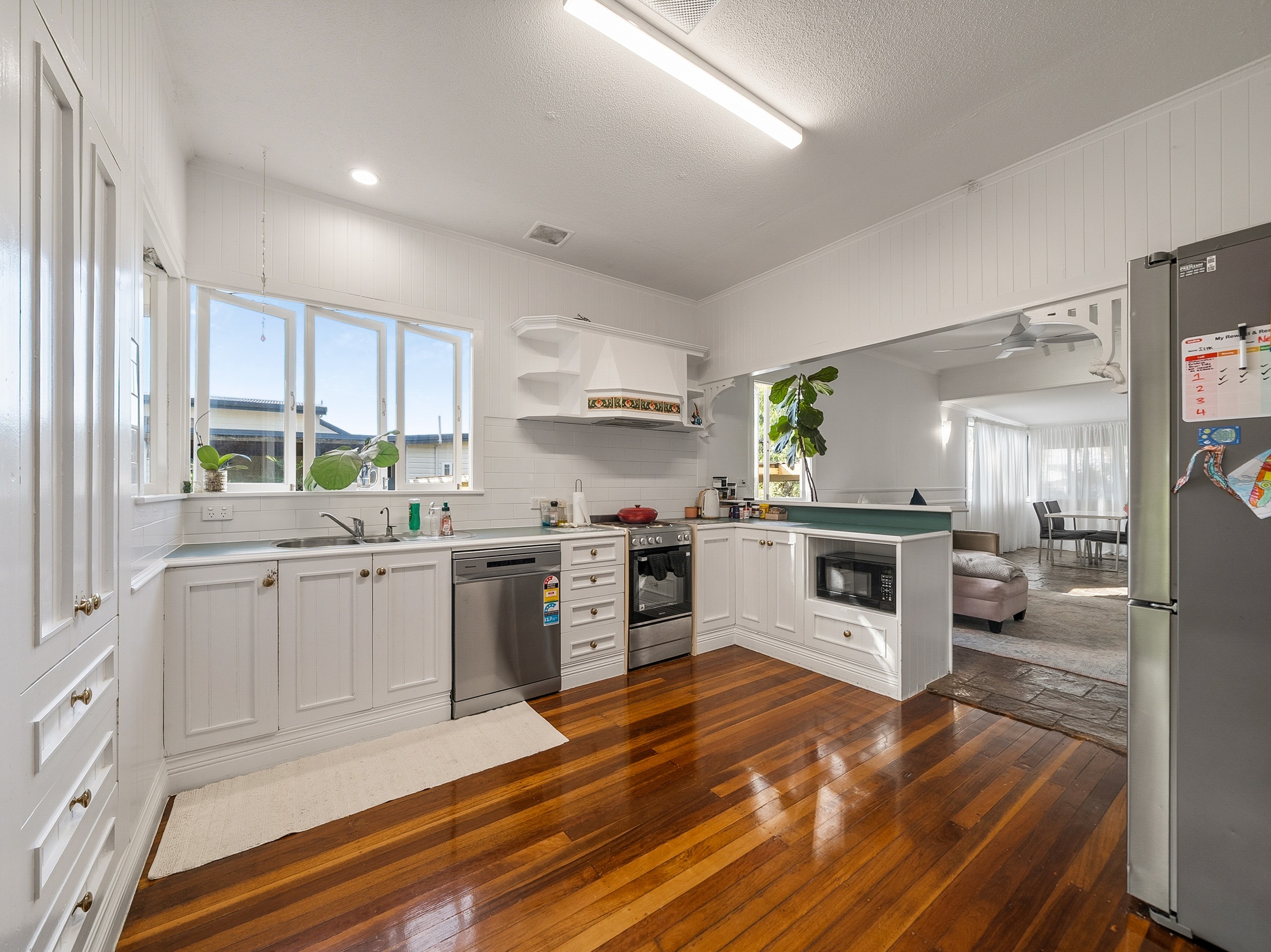 37 Lucas Street, Scarborough, QLD 4020