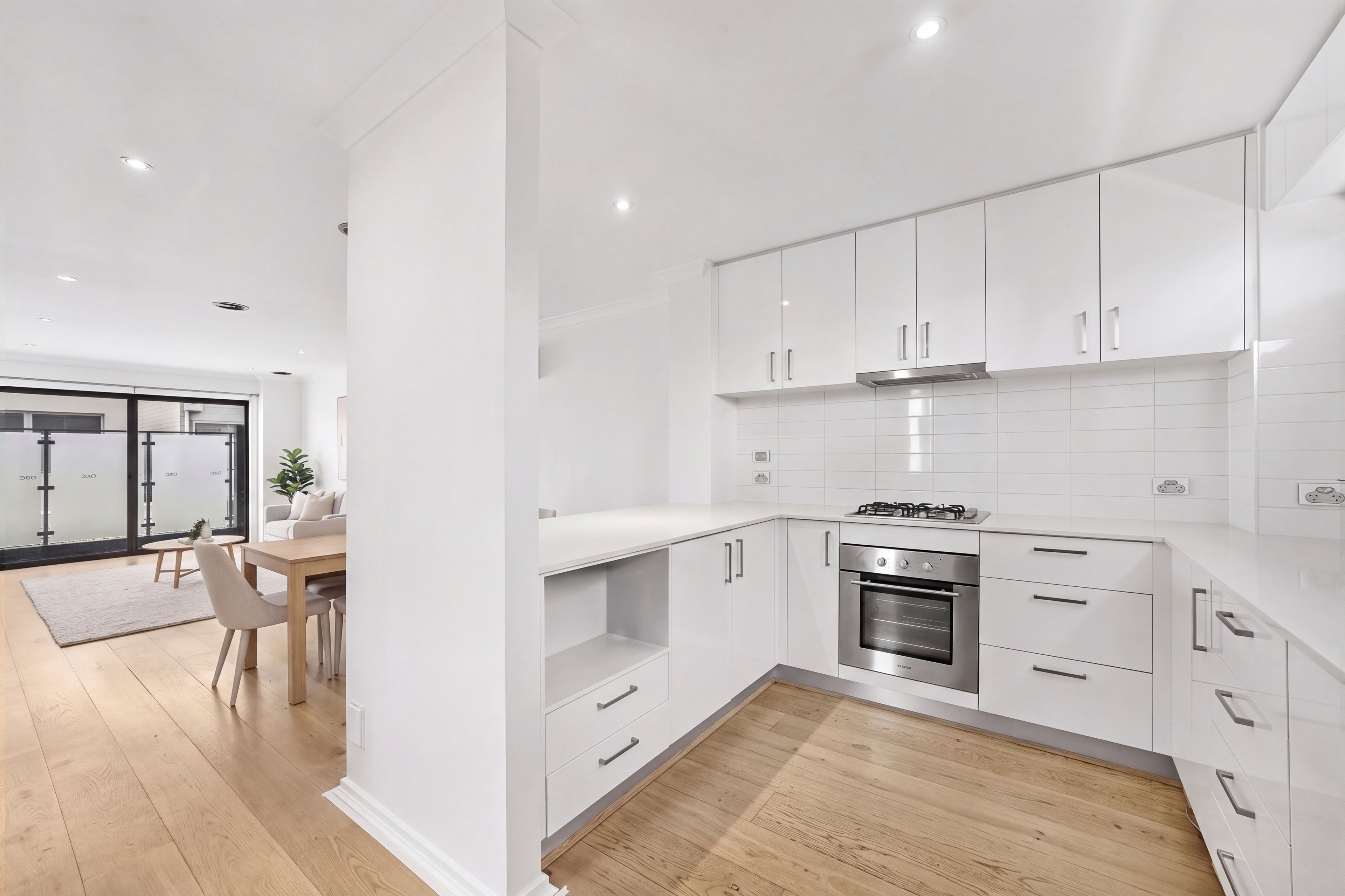 4/36 Melaleuca Drive — photo 4 of 15
