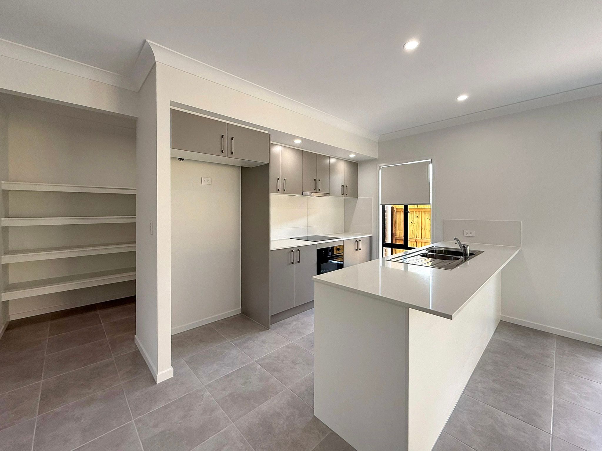 31 Queenstown Street — photo 9 of 19