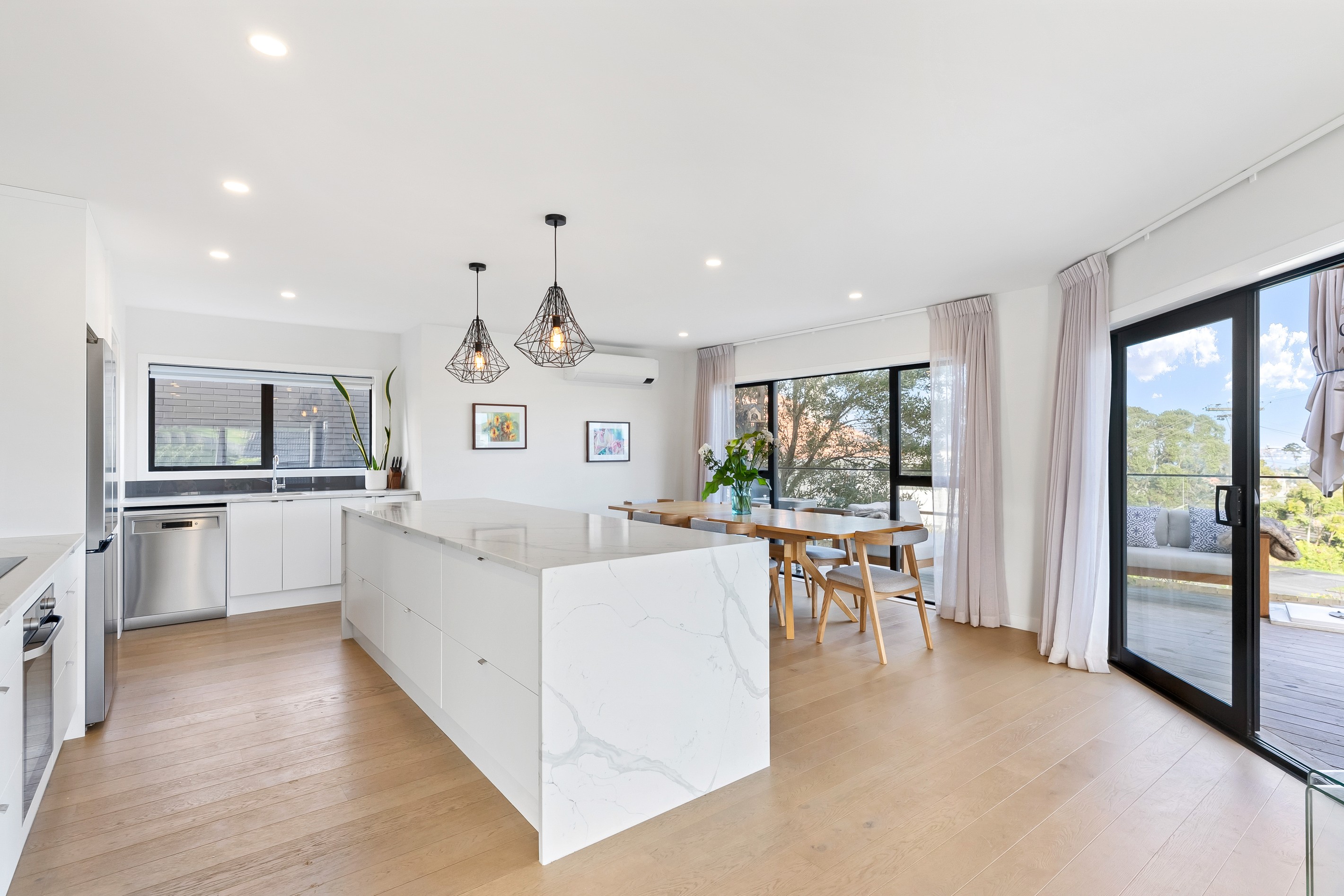 10A Clairville Crescent, Wai O Taiki Bay, Auckland City