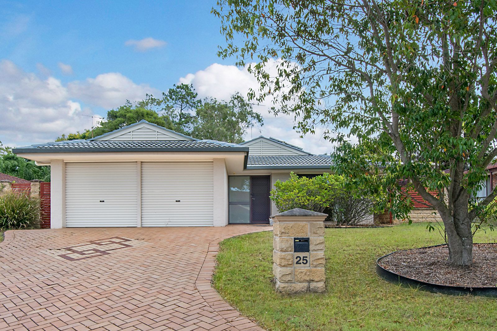 25 Holder Street, Wishart QLD 4122