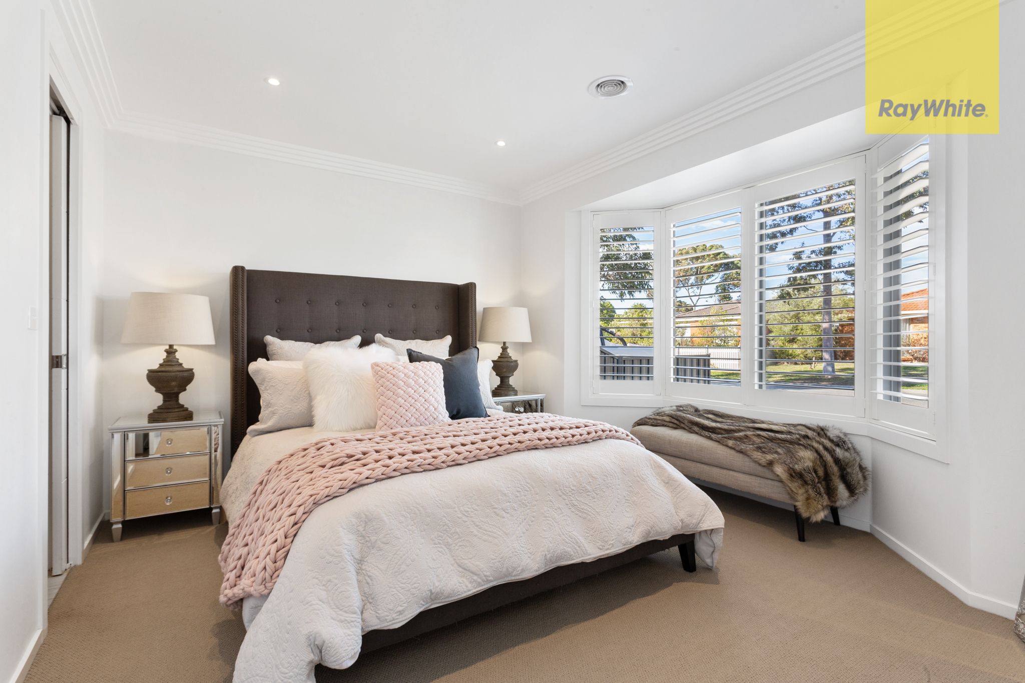 6a Manchester Drive, Sydenham, VIC 3037