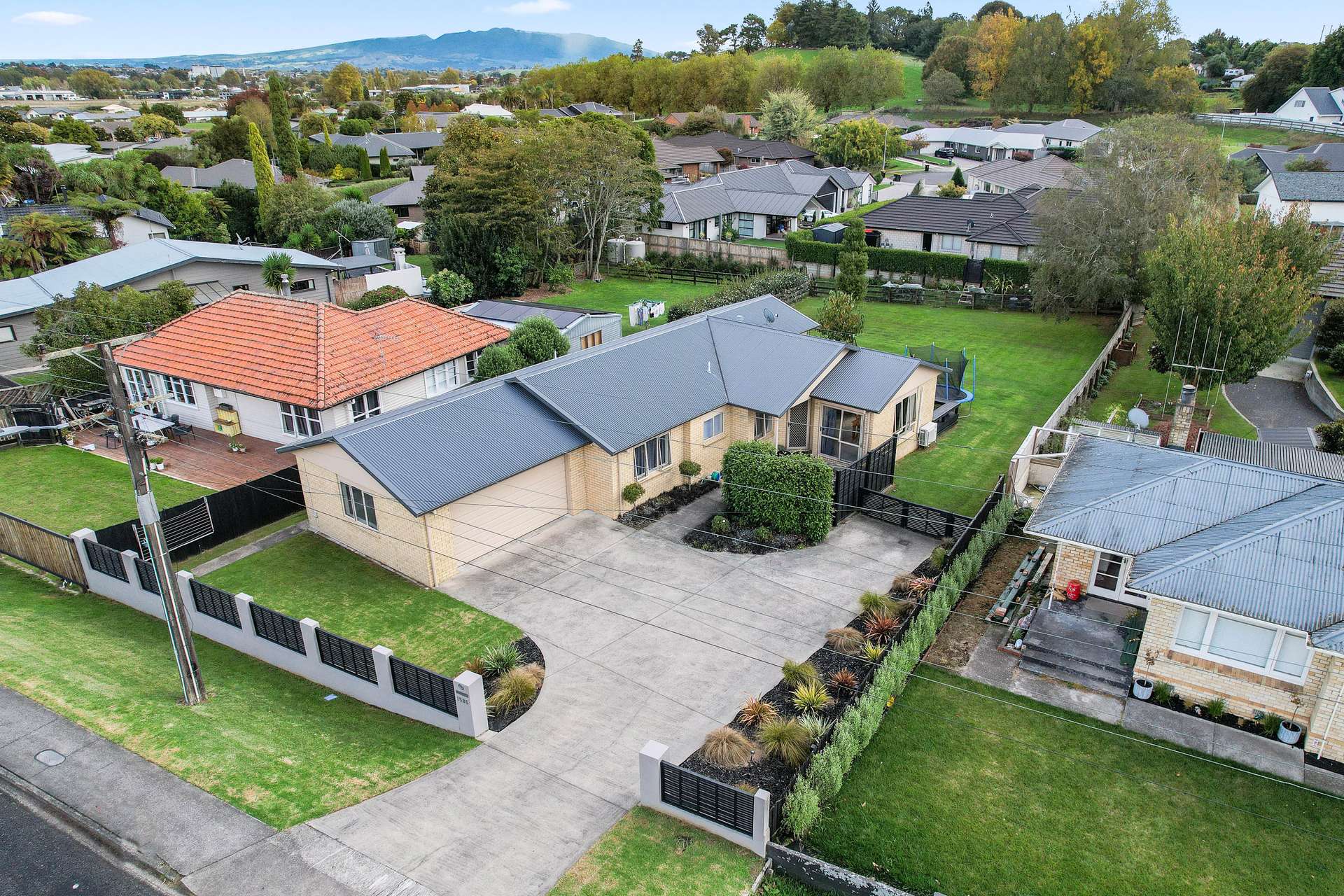 1585 Te Rahu Road photo 23