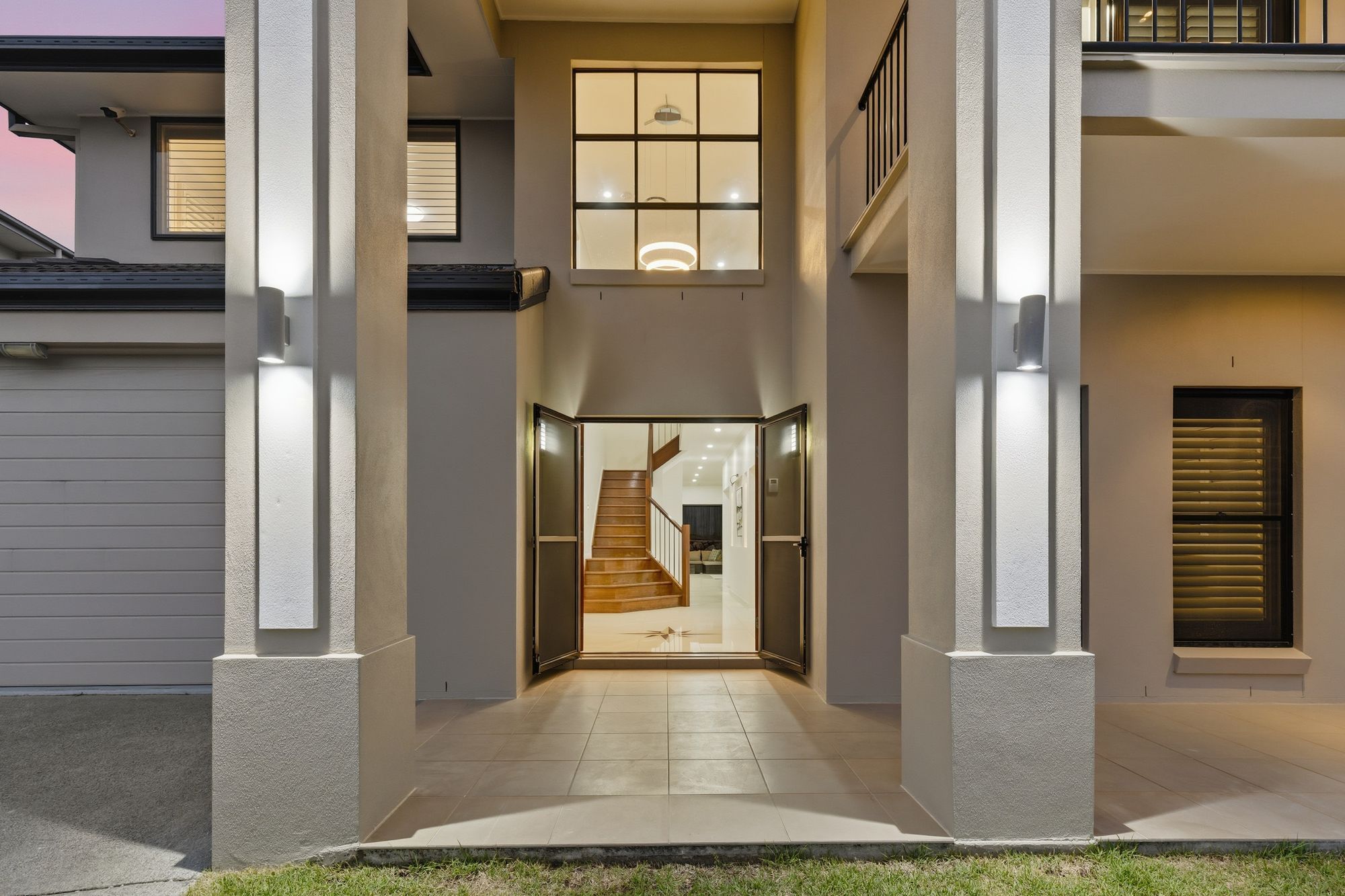 4 Leonardo Close, Eight Mile Plains, QLD 4113