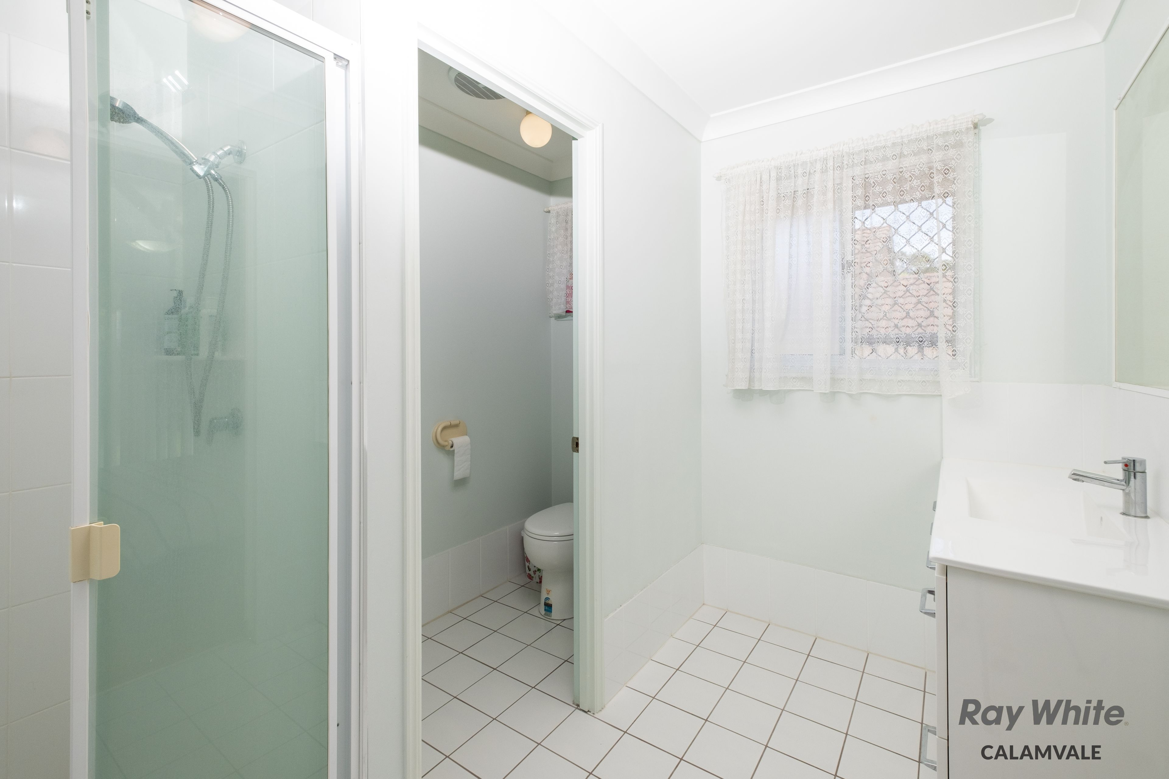 6 Vanda Close — photo 15 of 22