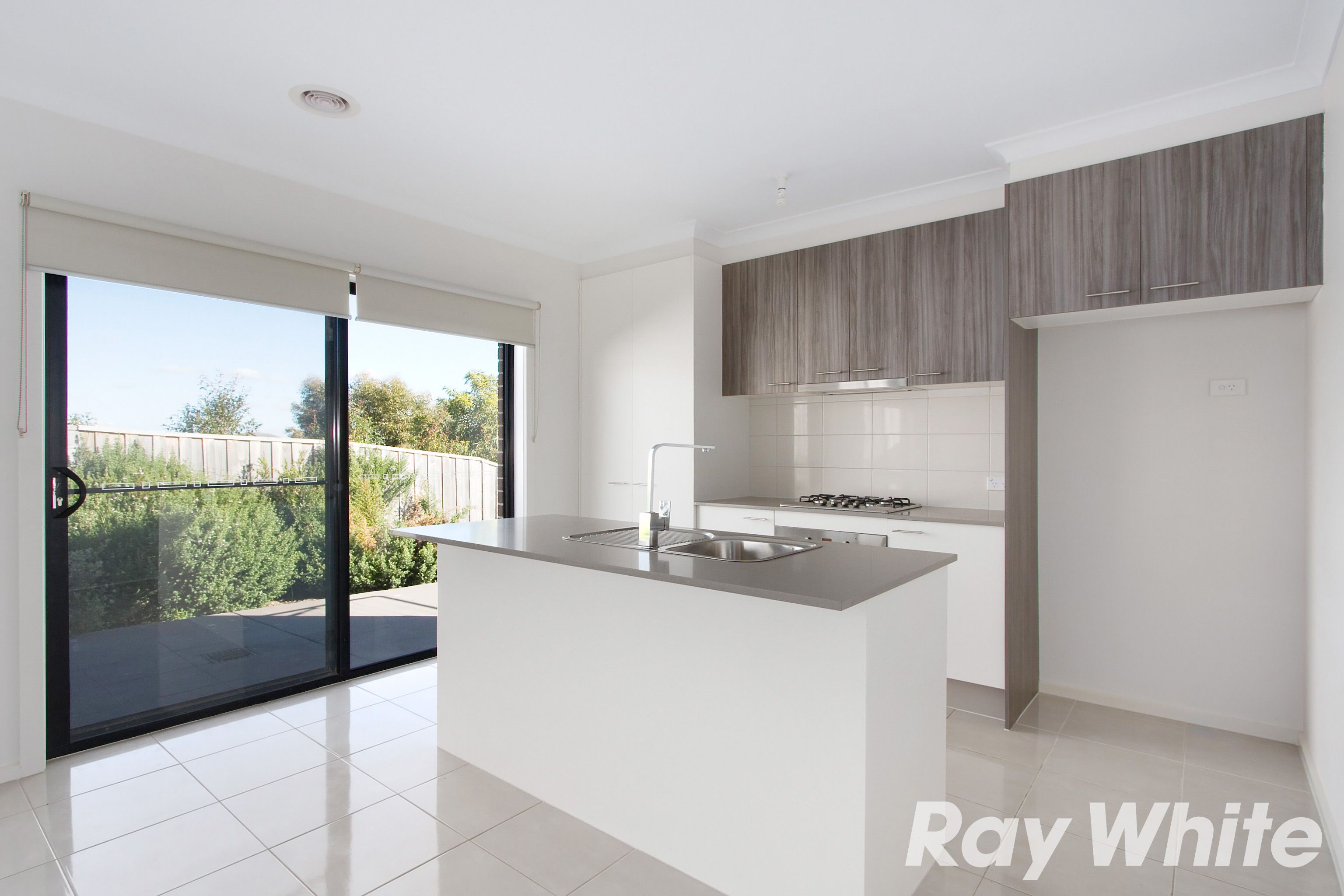 9/3 Manor View, Pakenham, VIC 3810