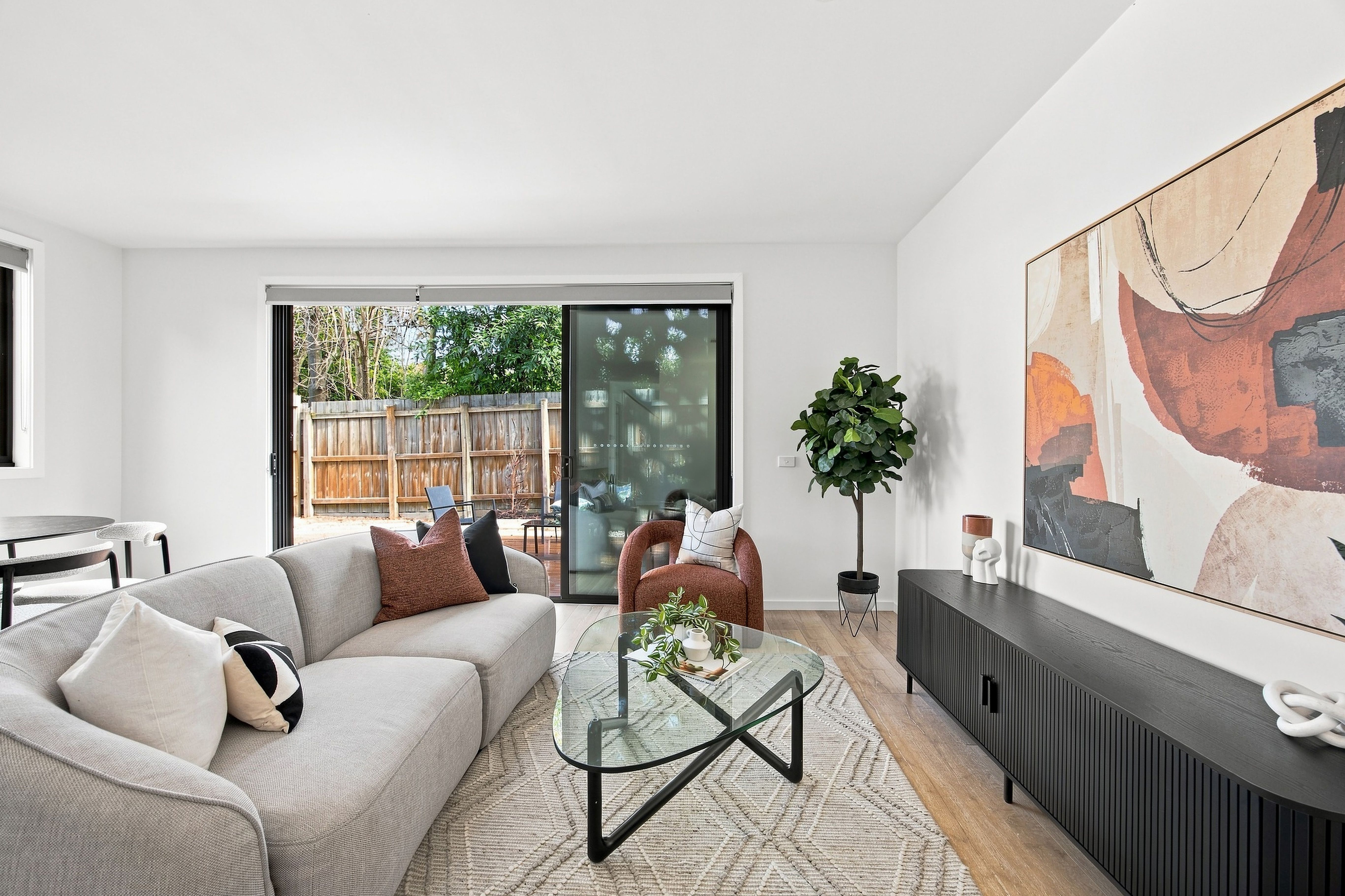 3/14 Sydney Street — photo 3 of 14
