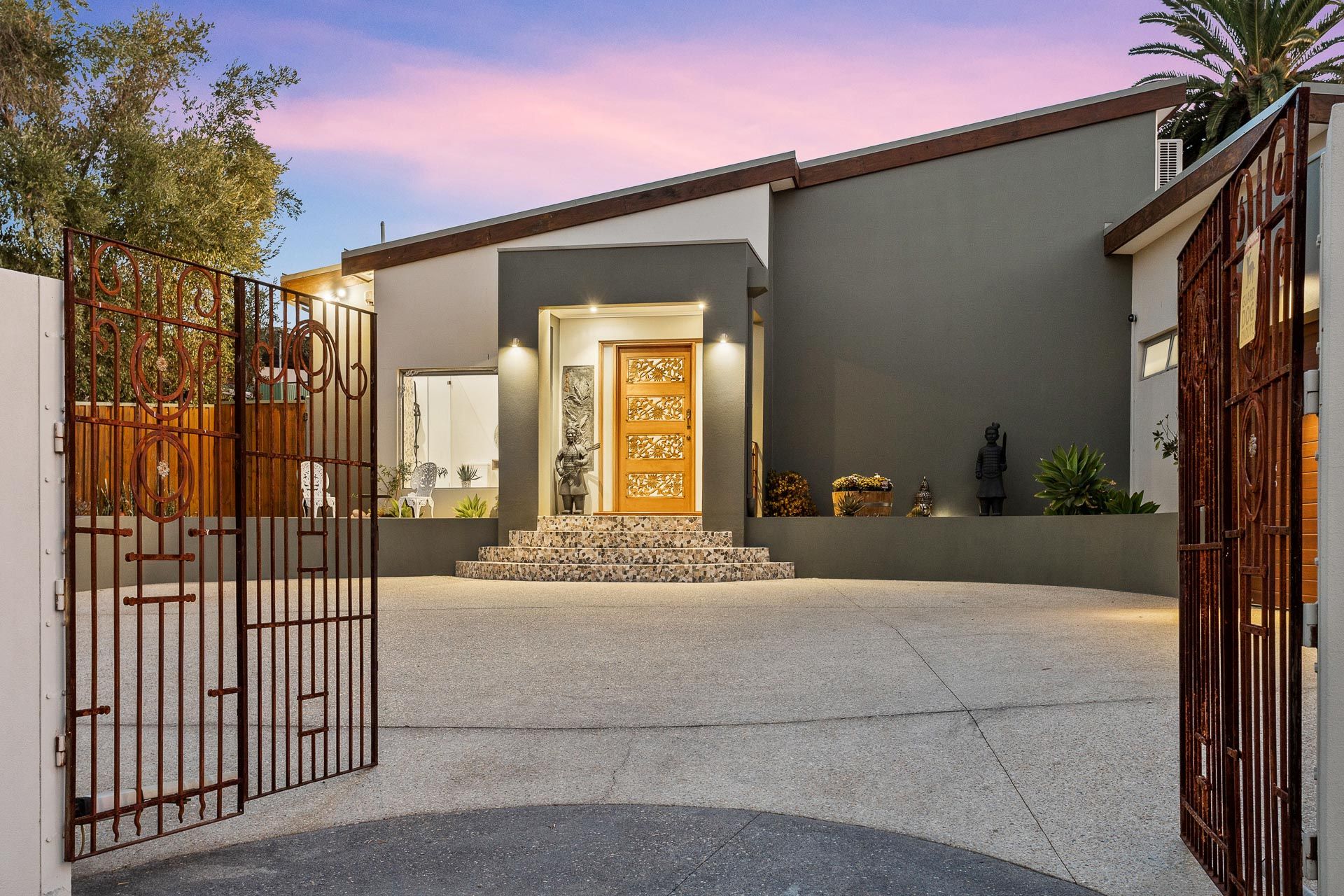 2 Davis Street, Ascot, WA 6104