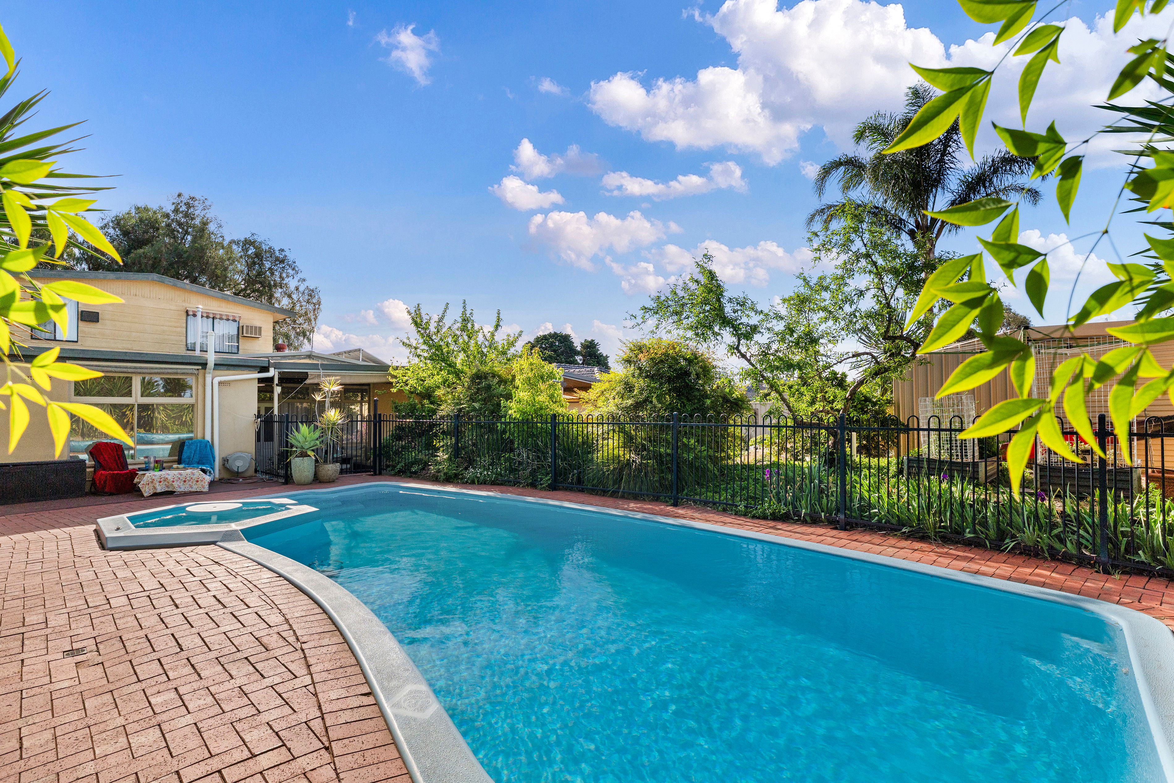 15 Kennington Road, Hope Valley, SA 5090