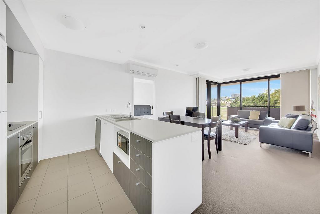 212/60-64 Glenlyon Street, Gladstone Central, QLD 4680