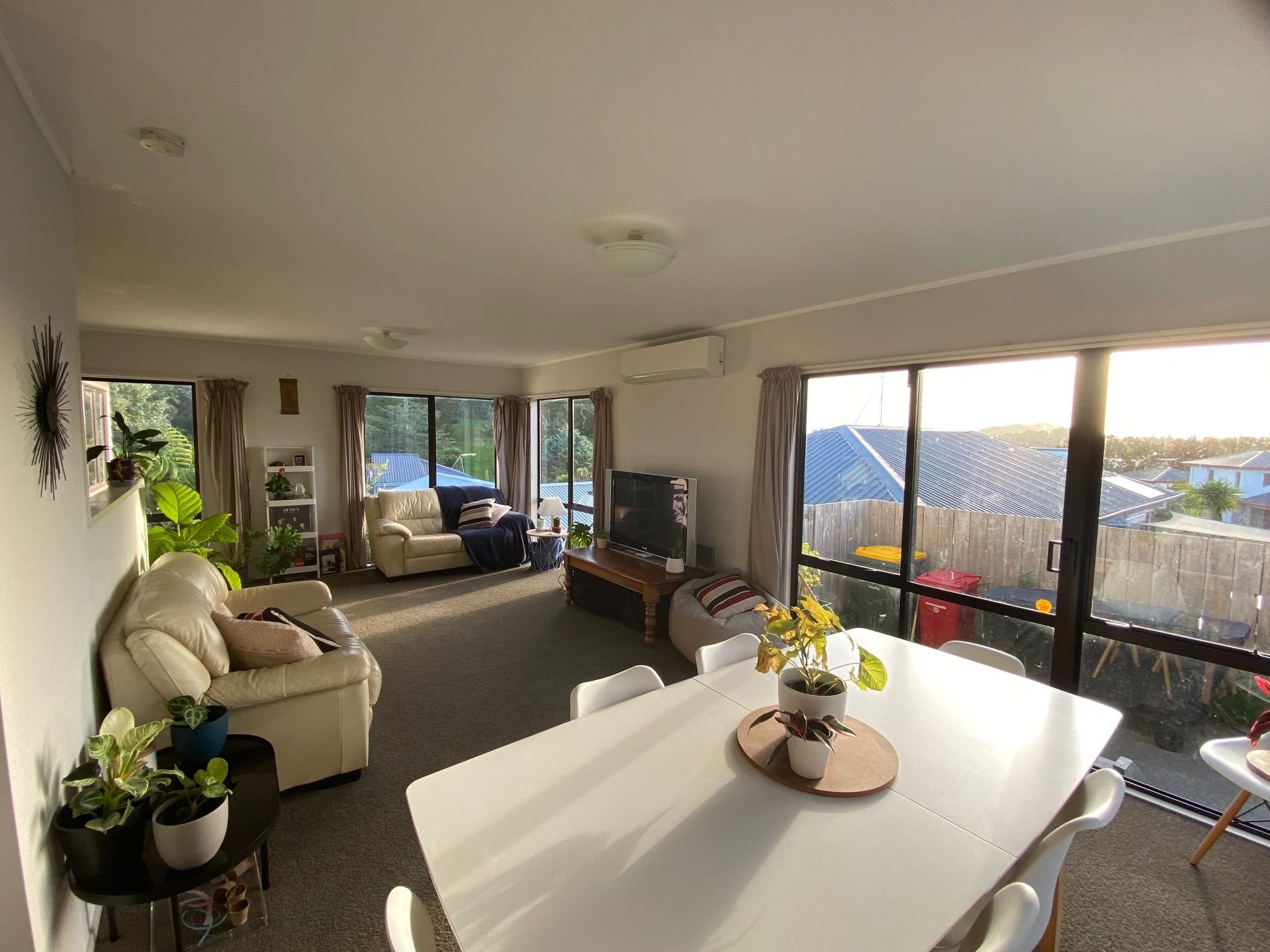 8 Mira Place, Sunnynook, North Shore City