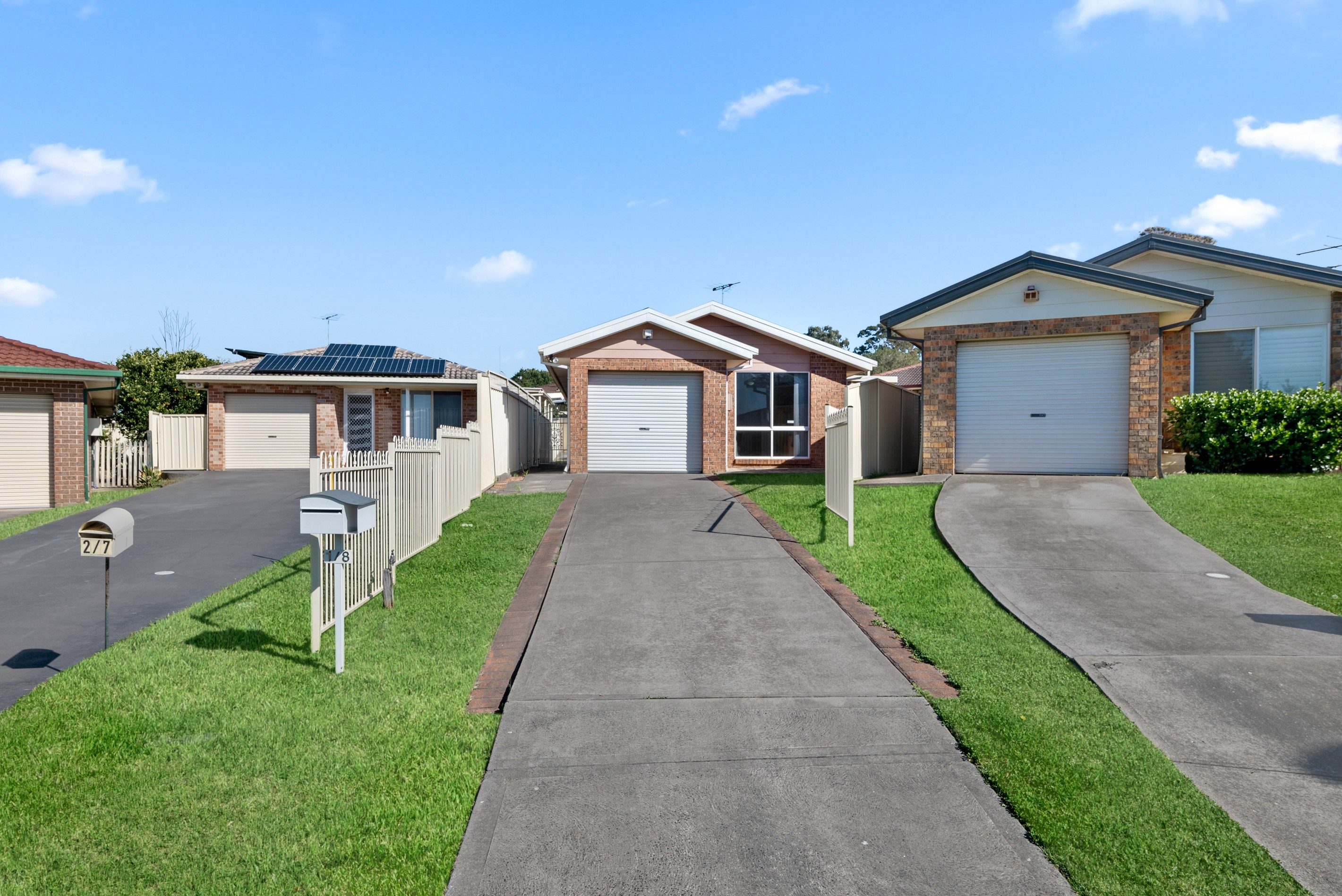 1/8 Vernon Close, Rosemeadow, NSW 2560