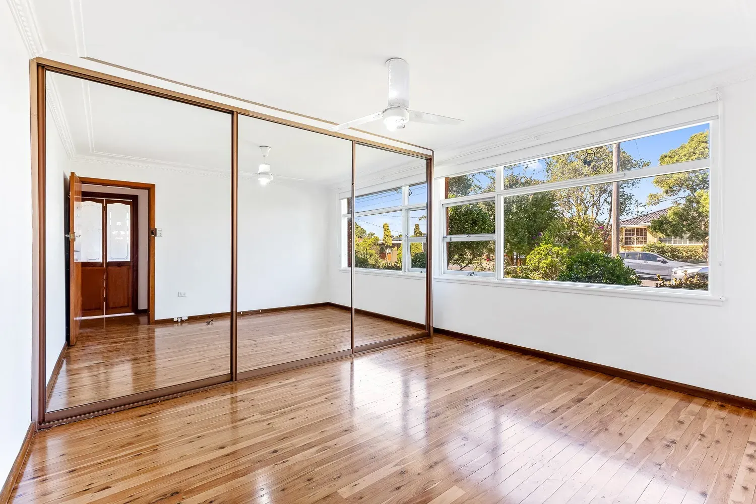 11 Fletcher Street — photo 3 of 6