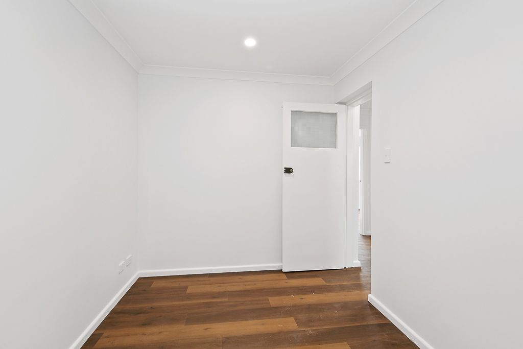 157b Bell Street — photo 12 of 14