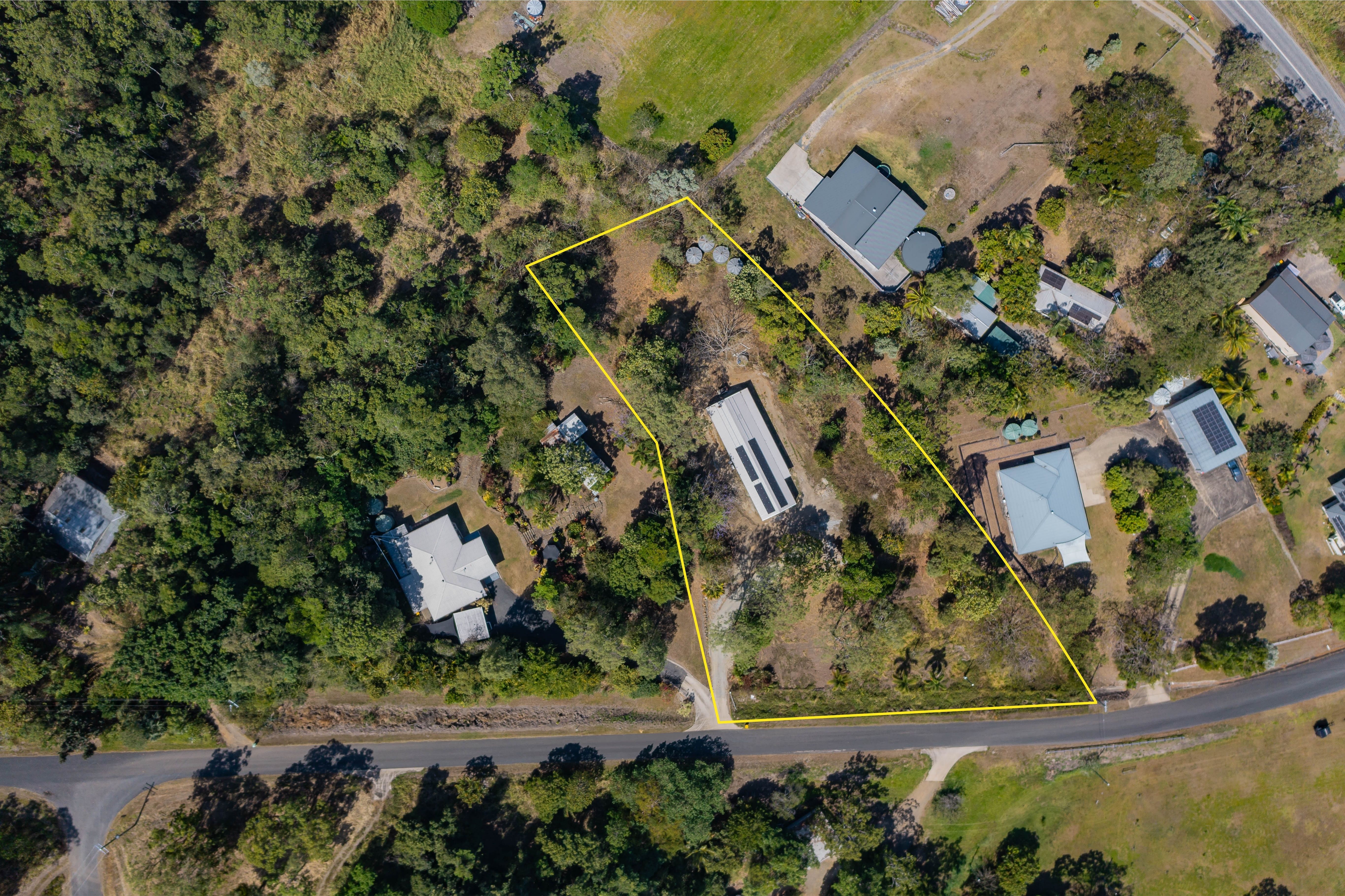 20 Staniland Drive — photo 12 of 13