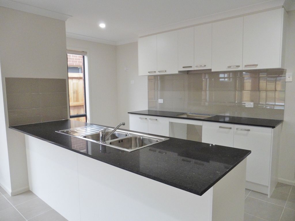 28 Cherrington Avenue, Officer, VIC 3809