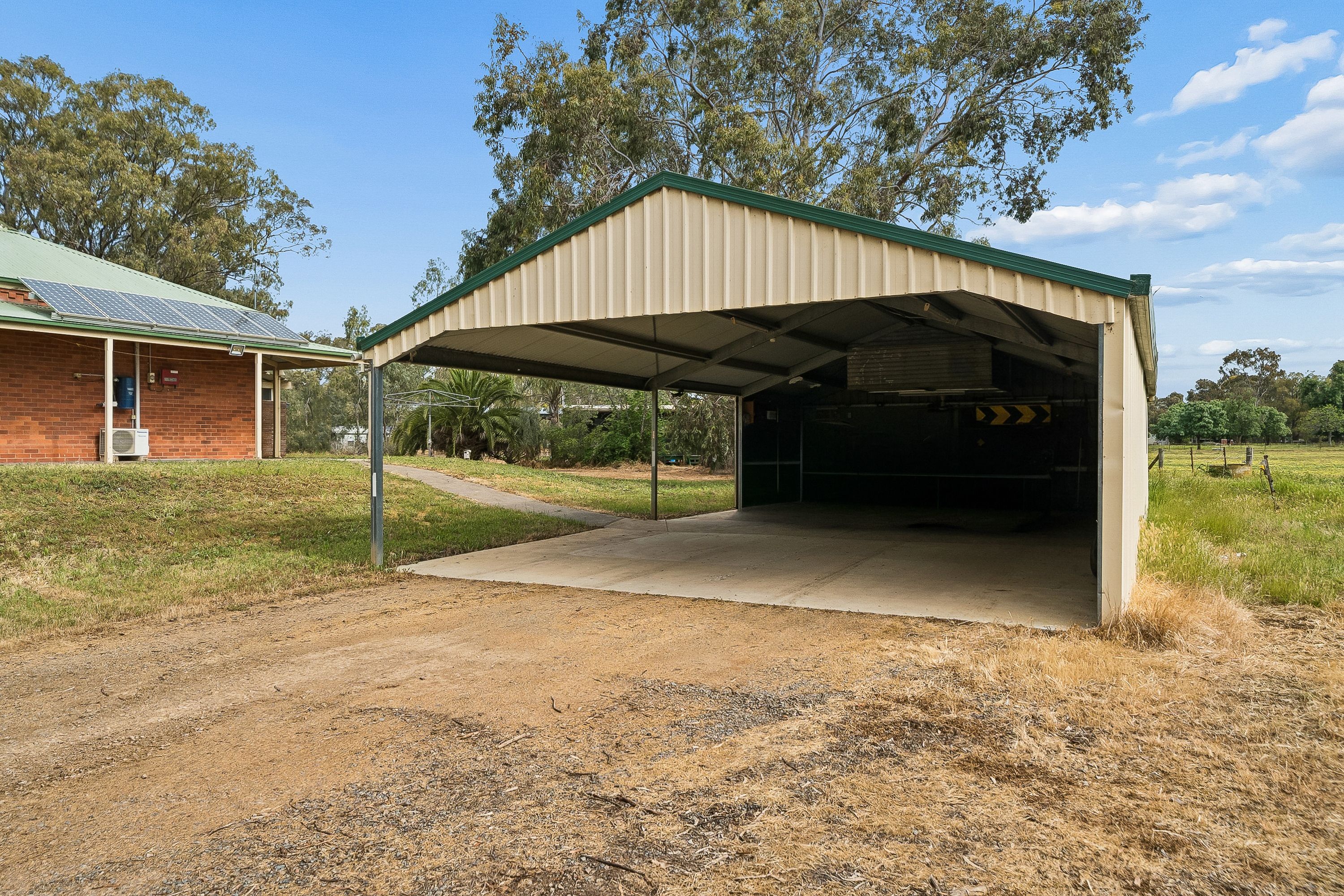 6643 Goulburn Valley Highway — photo 13 of 25