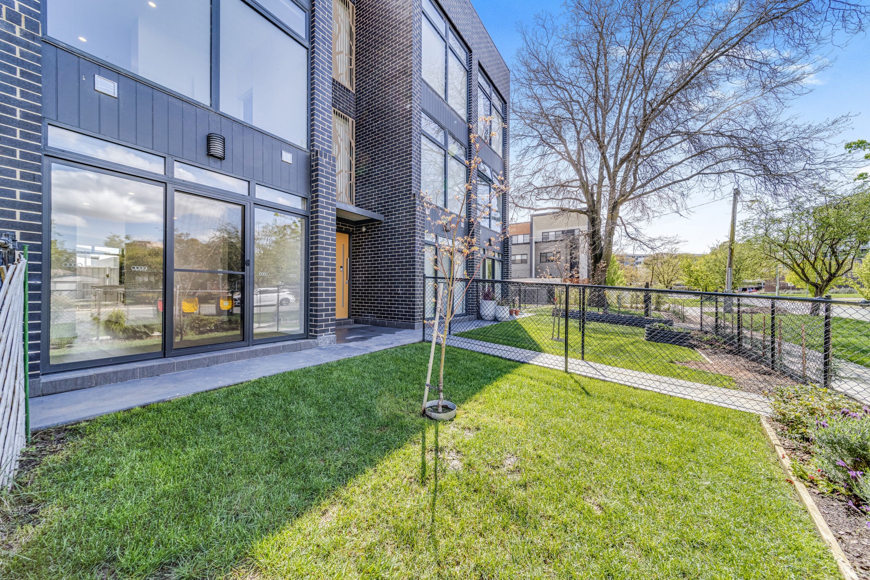 2/4 Berrigan Crescent, O'Connor, ACT 2602
