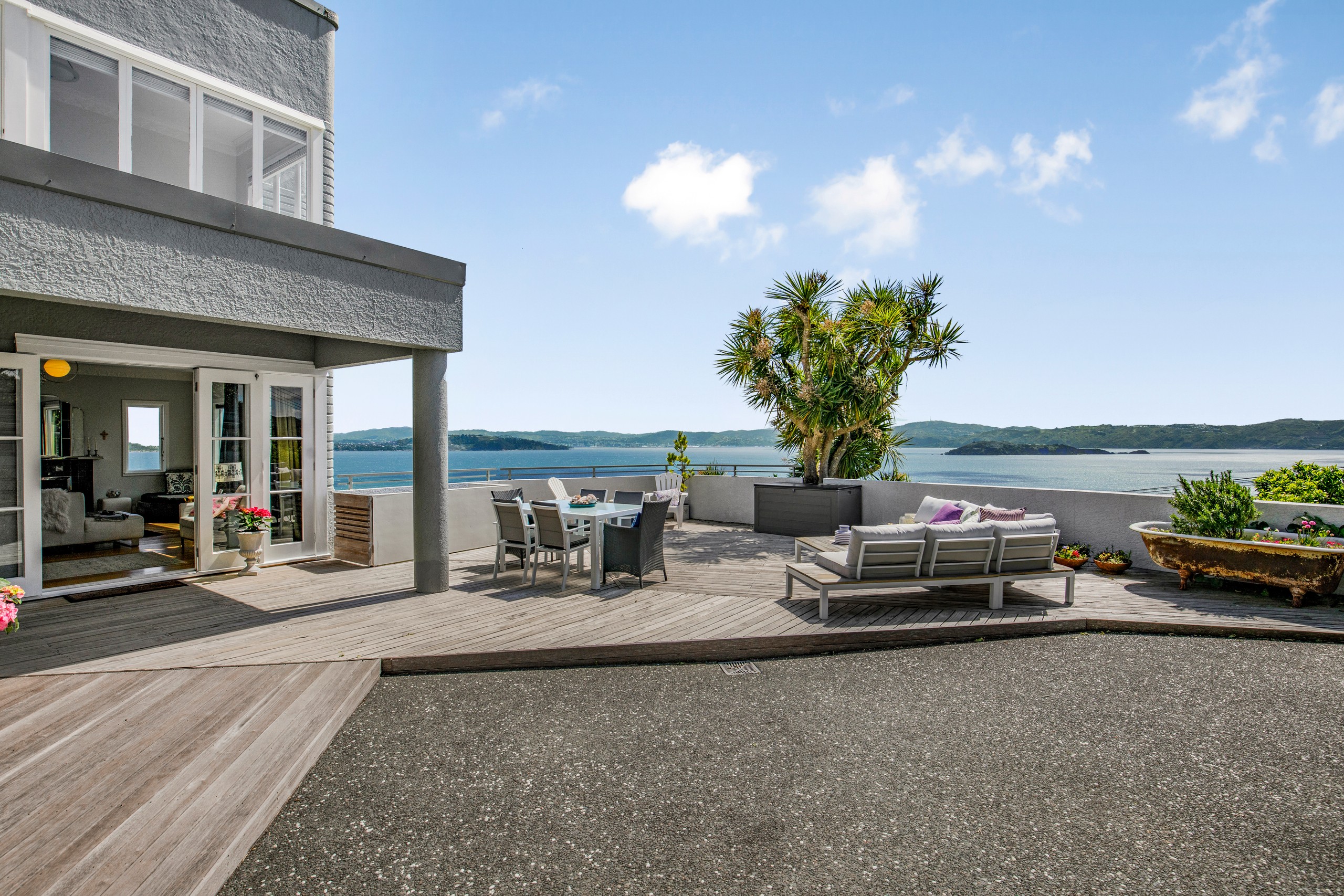 58 Ferry Road, Days Bay, Eastbourne, Lower Hutt City