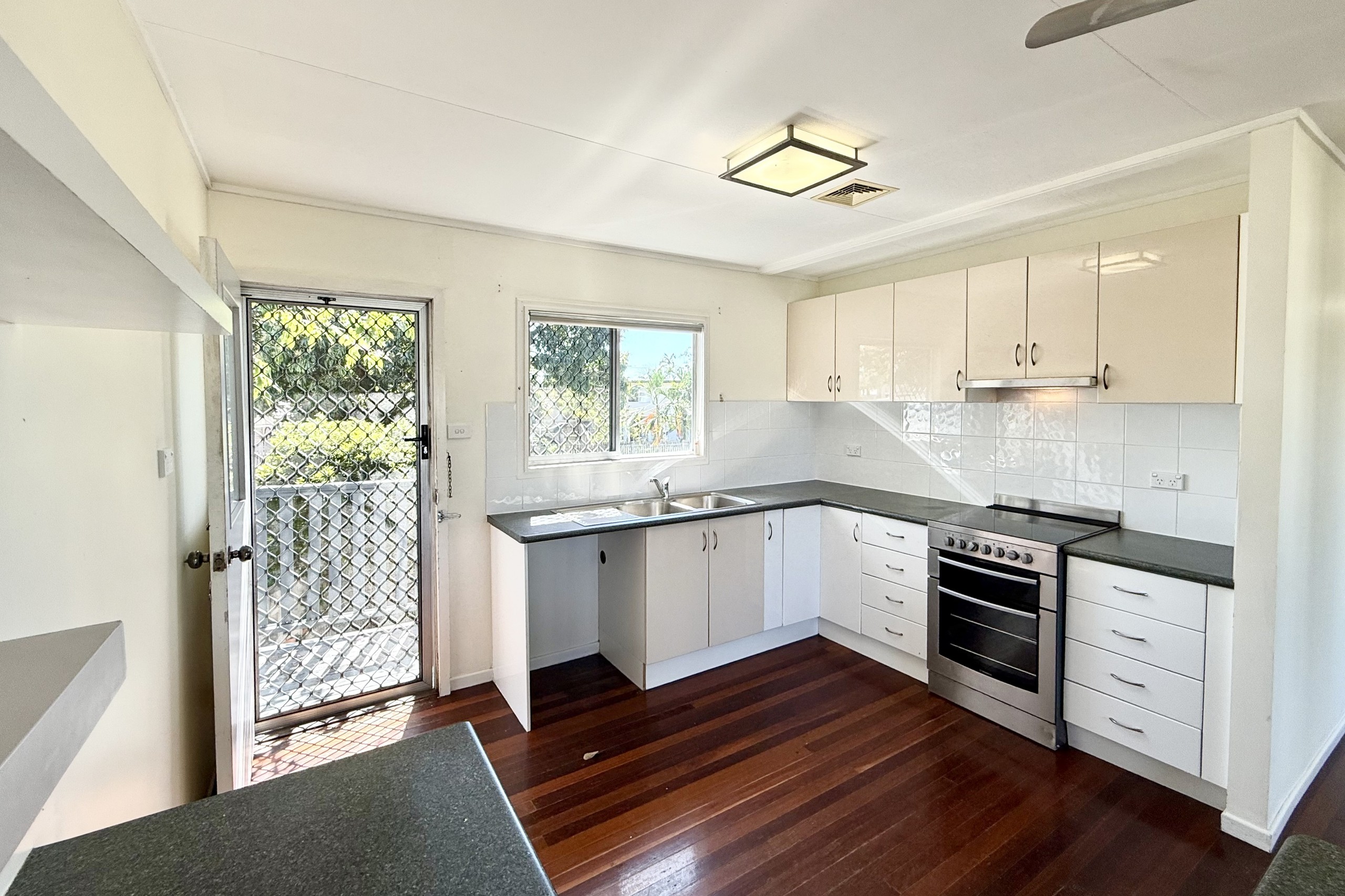 17 Lerida Street, Kirwan, QLD 4817