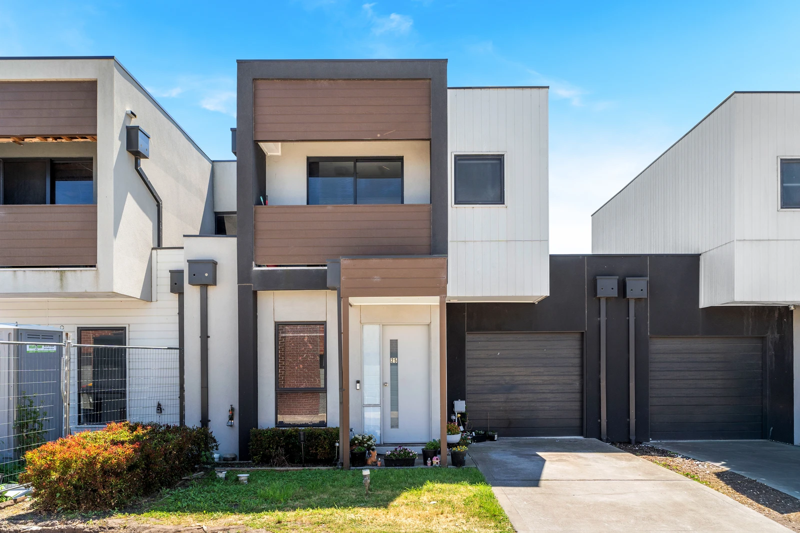 25/205 James Mirams Drive, Roxburgh Park, VIC 3064