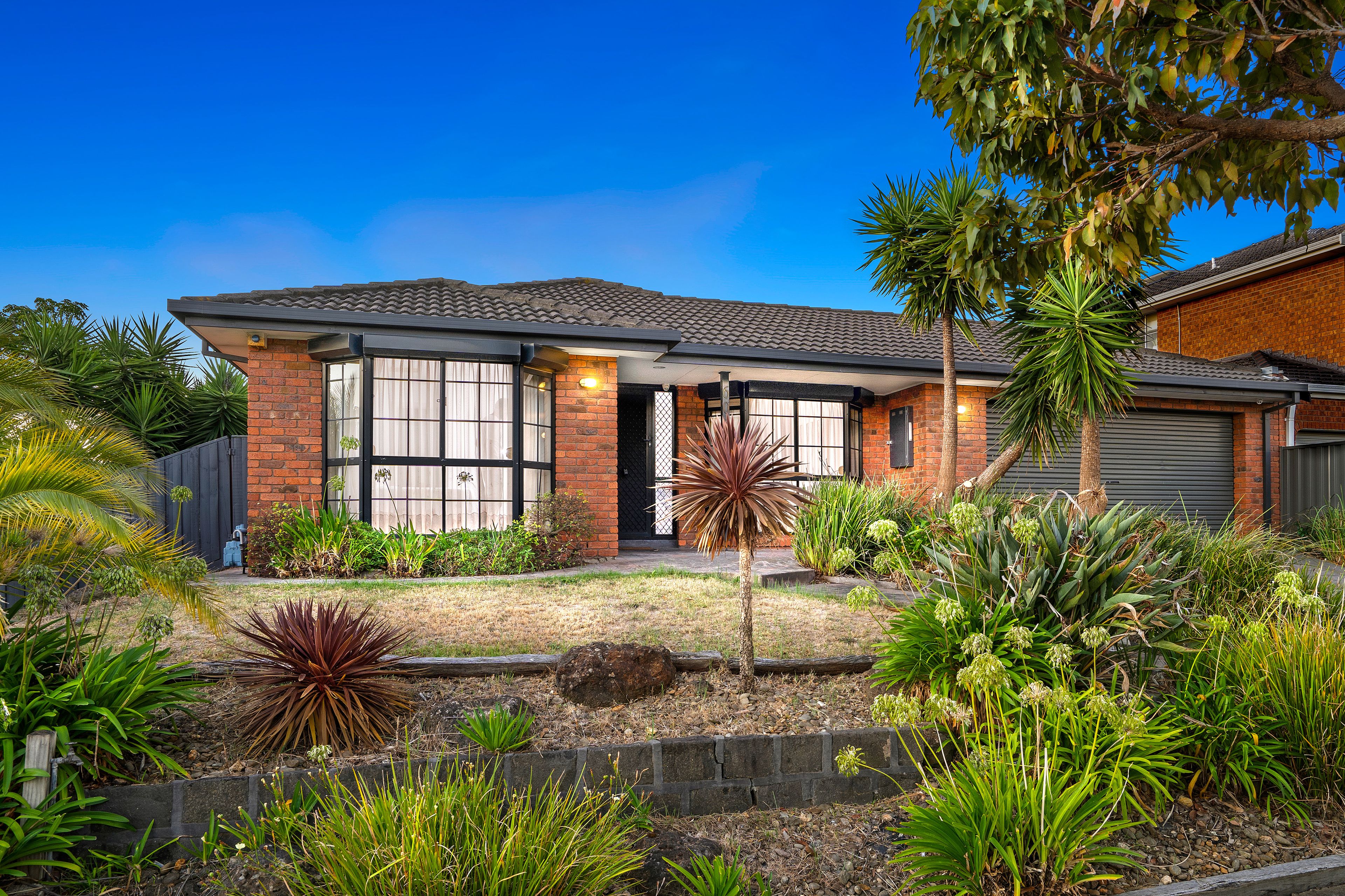 60 Lady Penrhyn Avenue, Mill Park VIC 3082