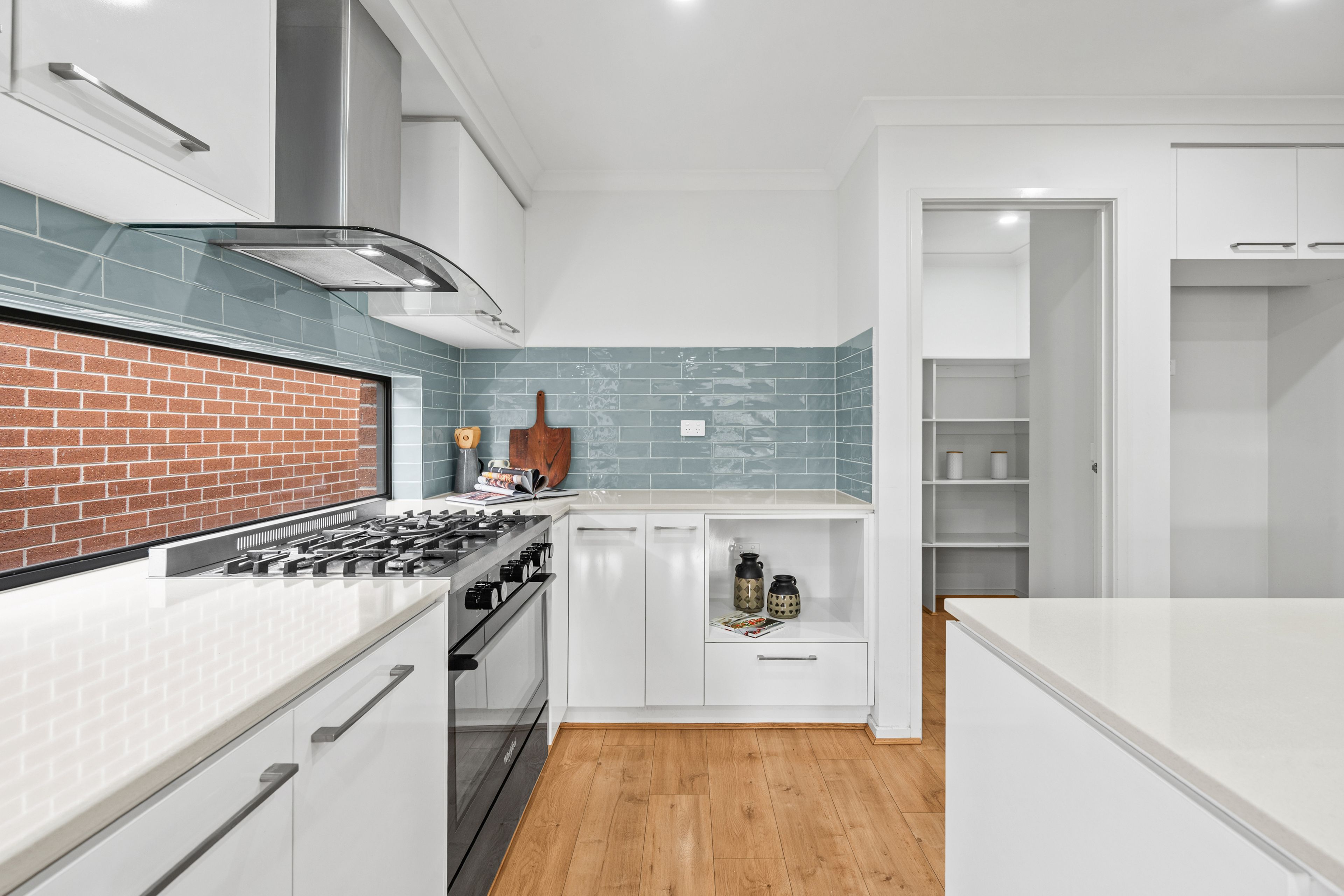 10 Maverick Crescent — photo 4 of 24