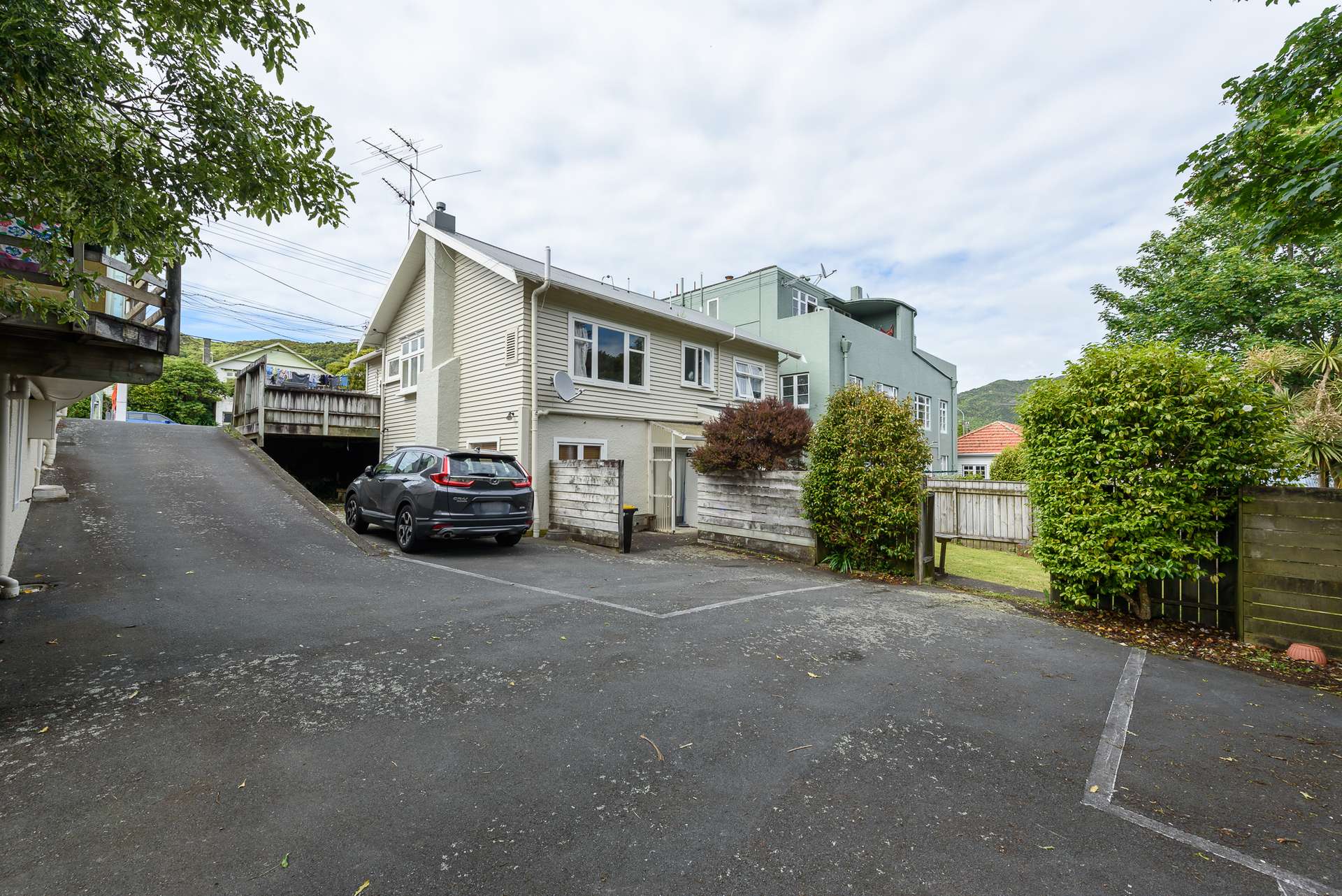 336 Karori Road photo 0