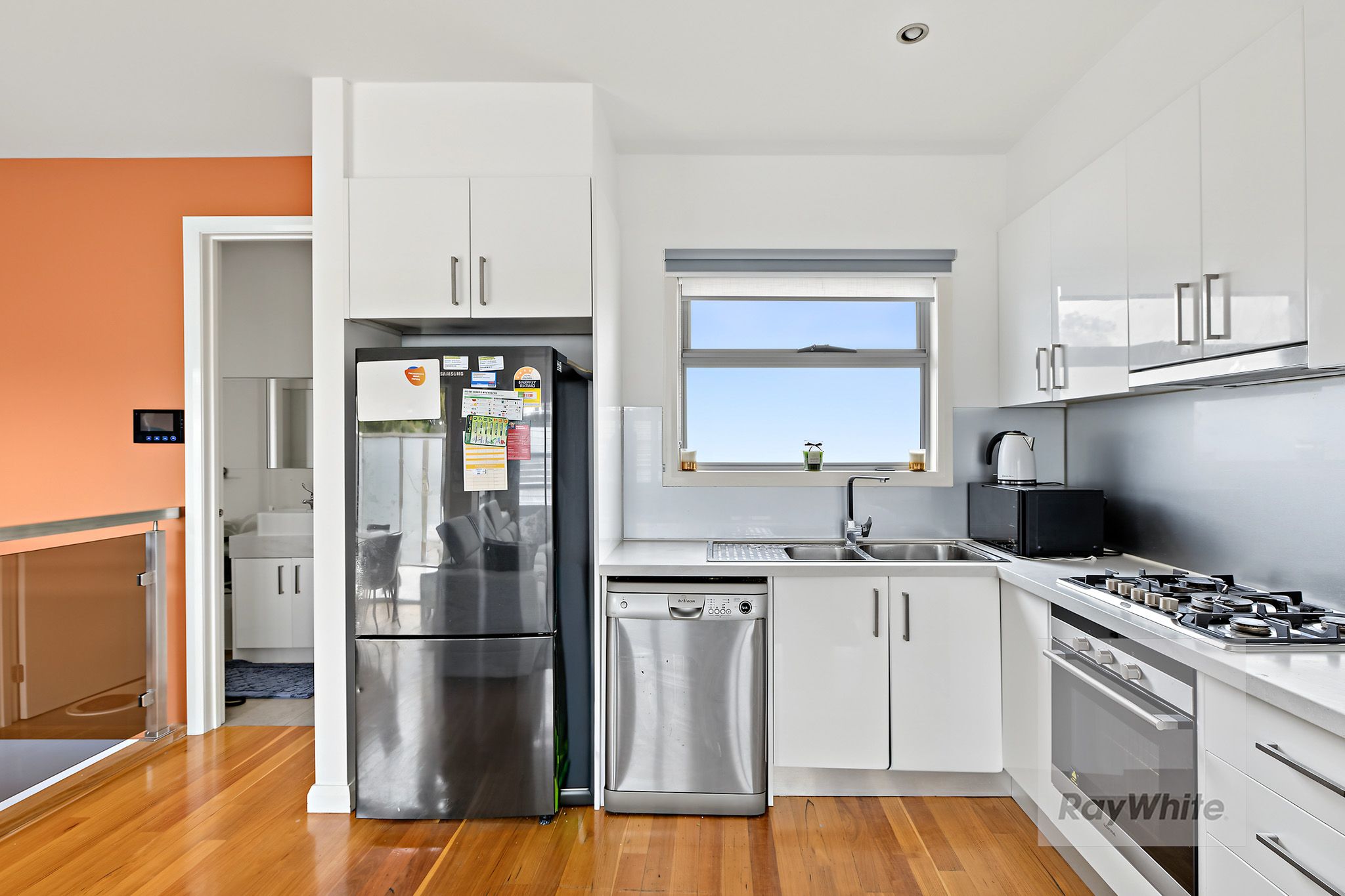 2/90 Wood Street — photo 5 of 15