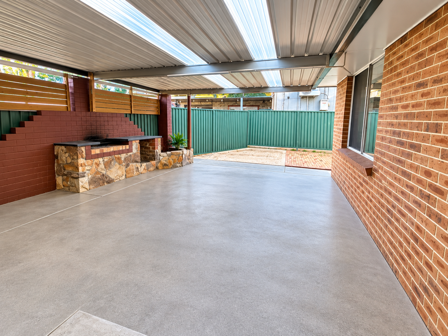 18 Lilley Street — photo 9 of 10