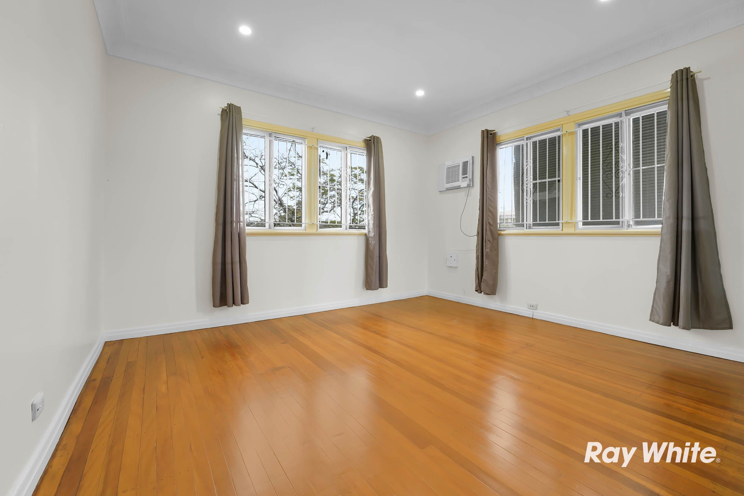 83 Rowe Terrace — photo 6 of 12