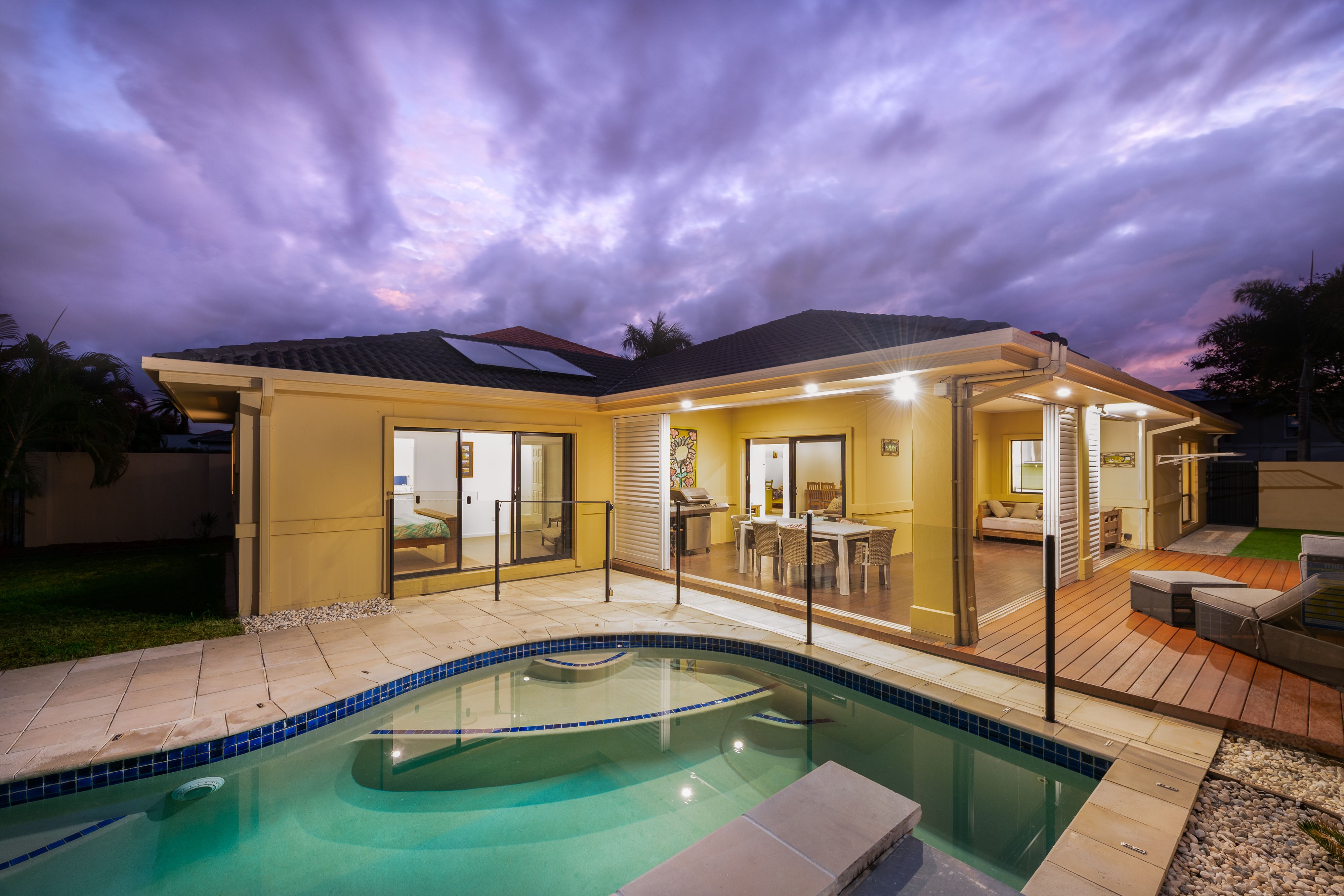 2560 Cressbrook Drive, Hope Island, QLD 4212
