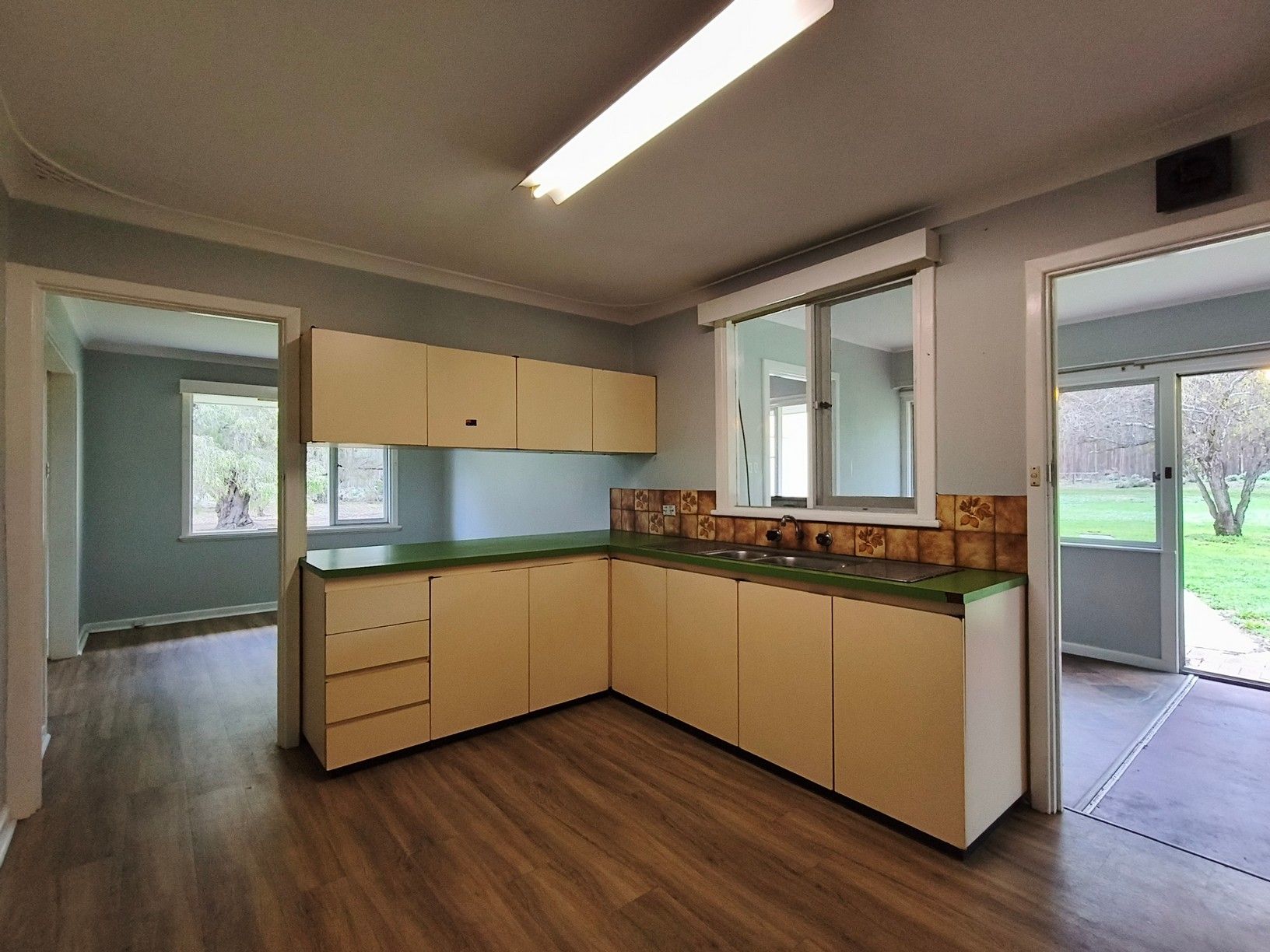 293 Palmdale Road — photo 3 of 13