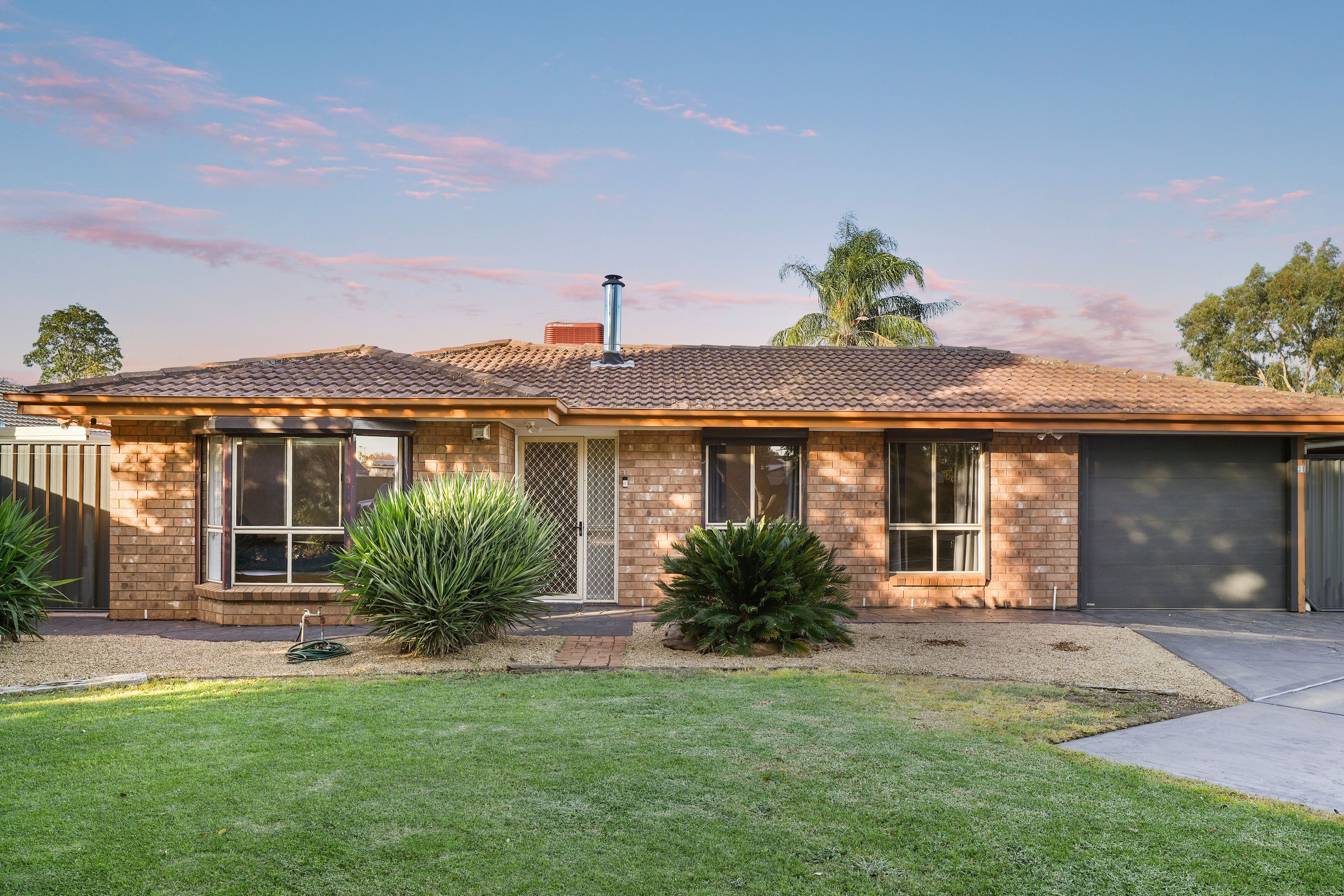 31 Leicester Grove, Andrews Farm, SA 5114