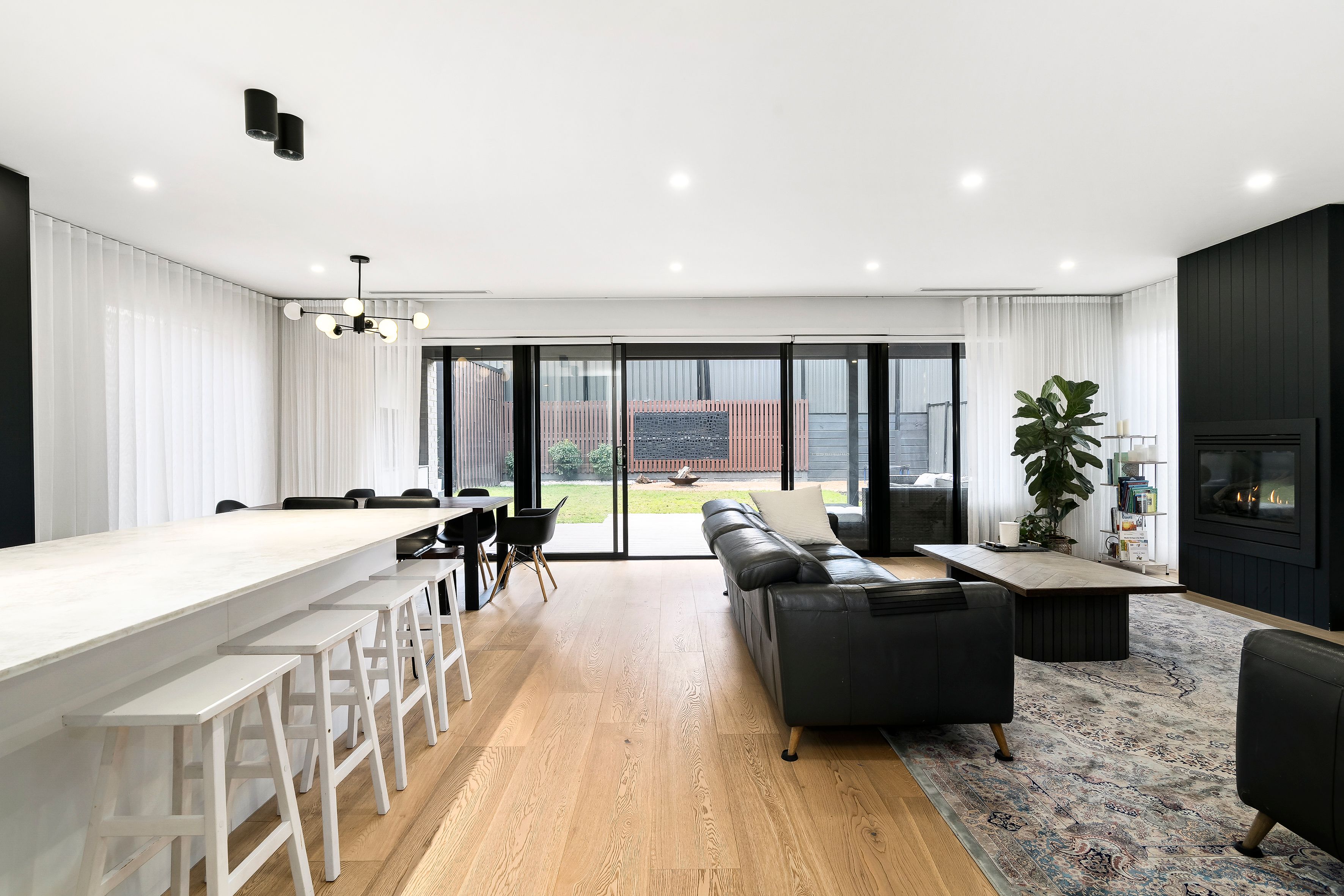 20 Koomba Crescent — photo 3 of 13